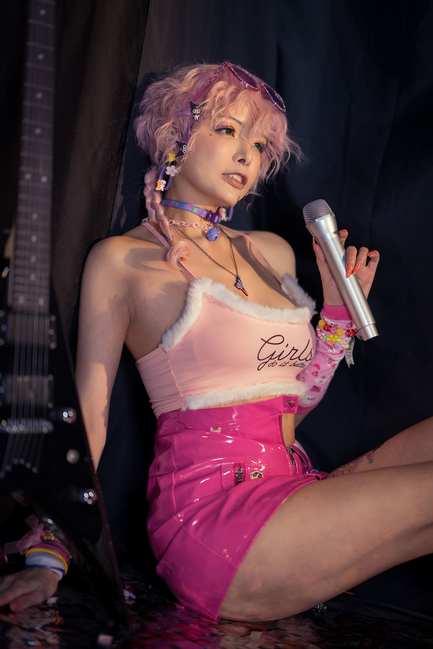 秋和柯基(夏小秋秋秋) – 小偶像 [38P] - 秀人网免费无水印在线套图写真