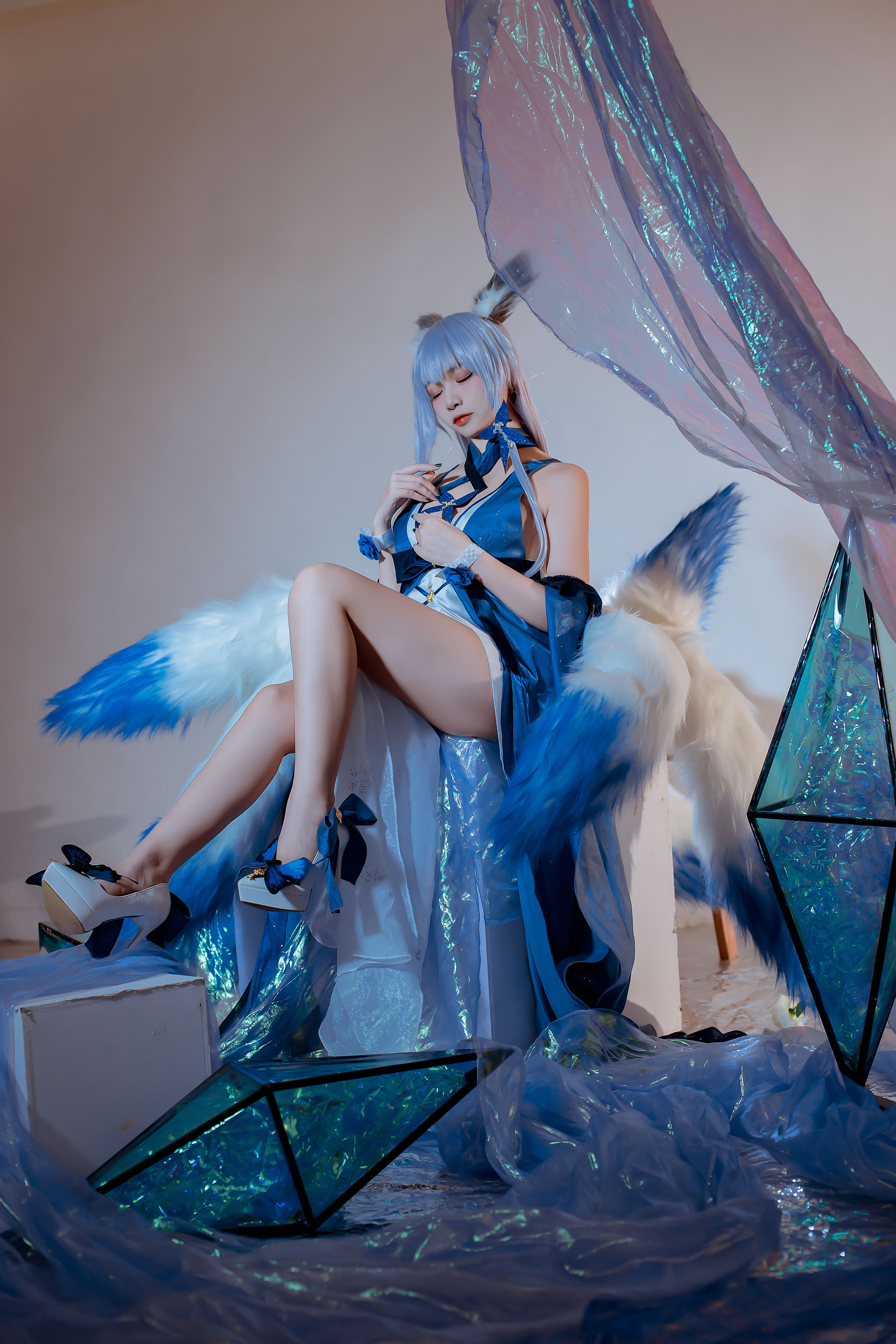 人气Coser二佐Nisa – 碧蓝信浓礼服 [12P] - 秀人网免费无水印在线套图写真