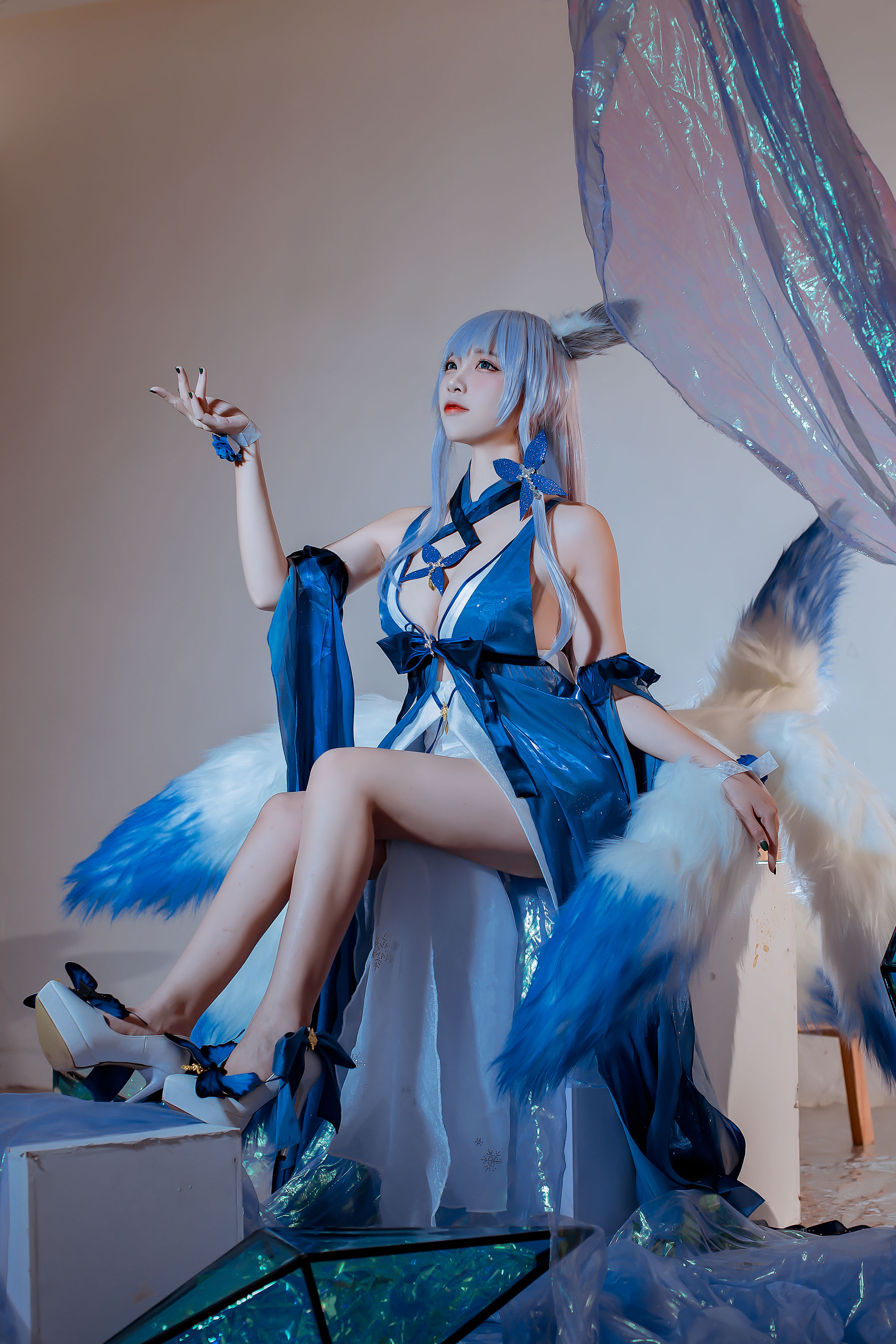 人气Coser二佐Nisa – 碧蓝信浓礼服 [12P] - 秀人网免费无水印在线套图写真
