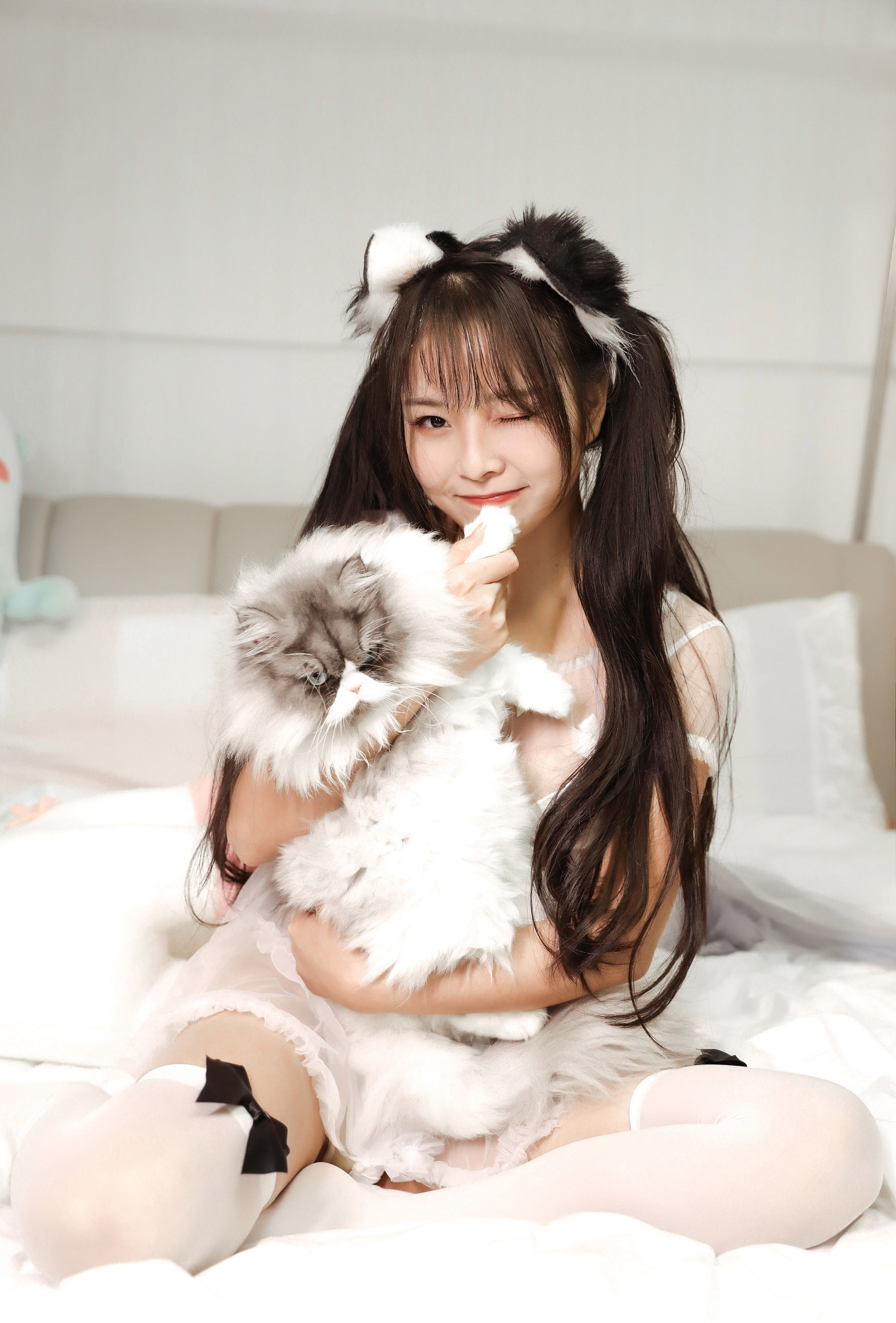 [Cosplay写真] 苏嫣嫣阿姨 – 白色猫耳头饰 [10P] - 秀人网免费无水印在线套图写真