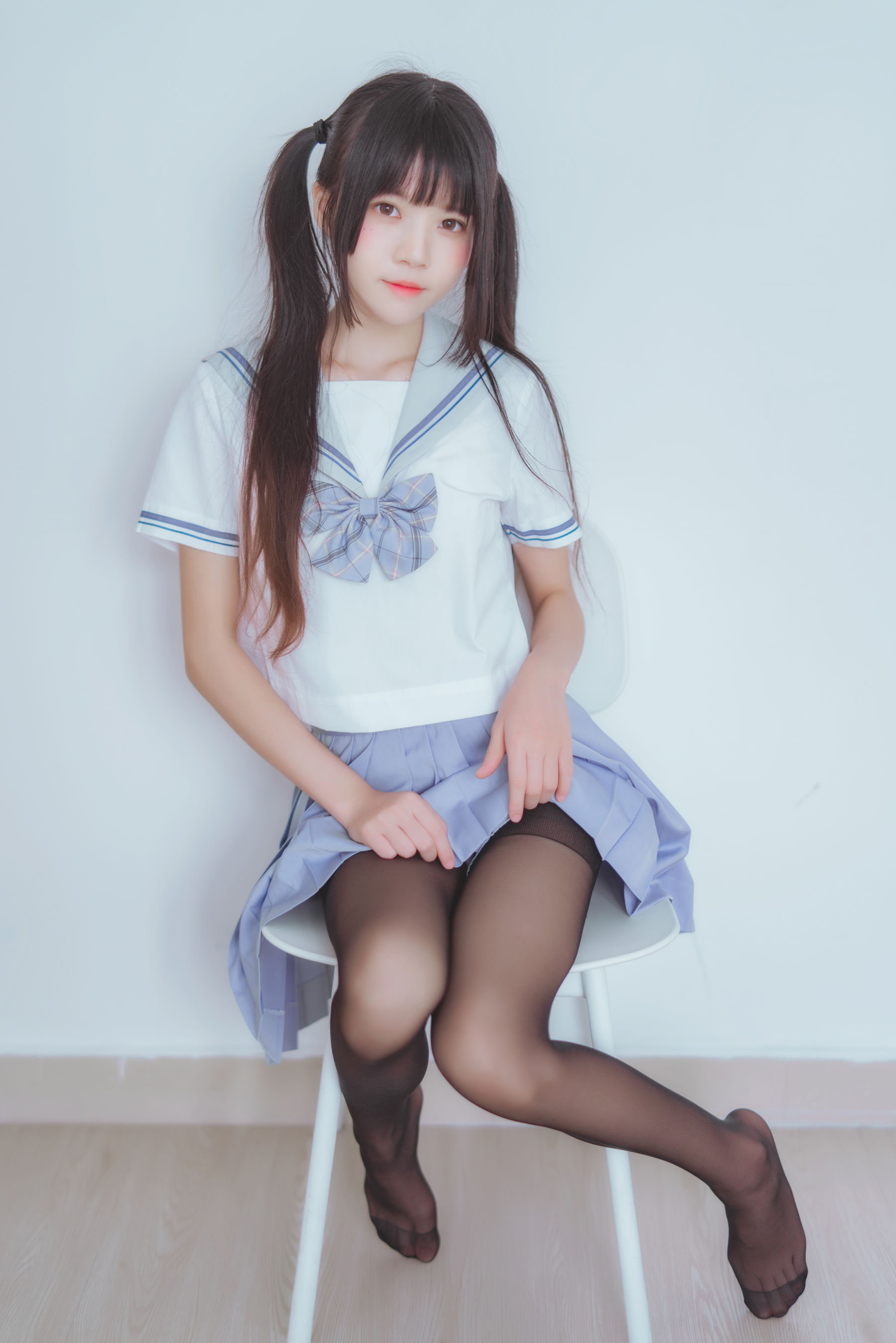 [萝莉COS] 桜桃喵 – 校服黑丝 [49P] - 秀人网免费无水印在线套图写真