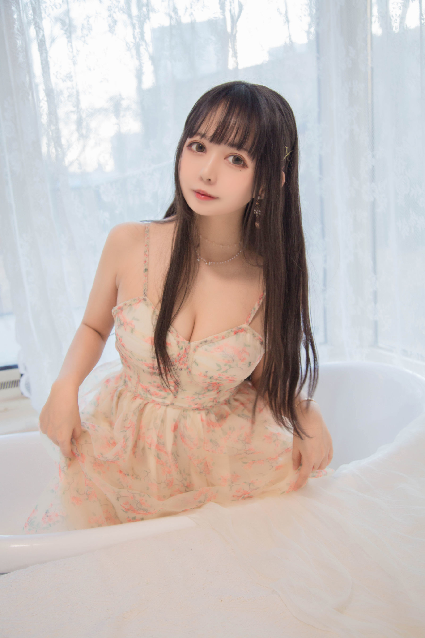 大眼萌妹黑猫猫OvO good morning + good night [24P] - 秀人网免费无水印在线套图写真