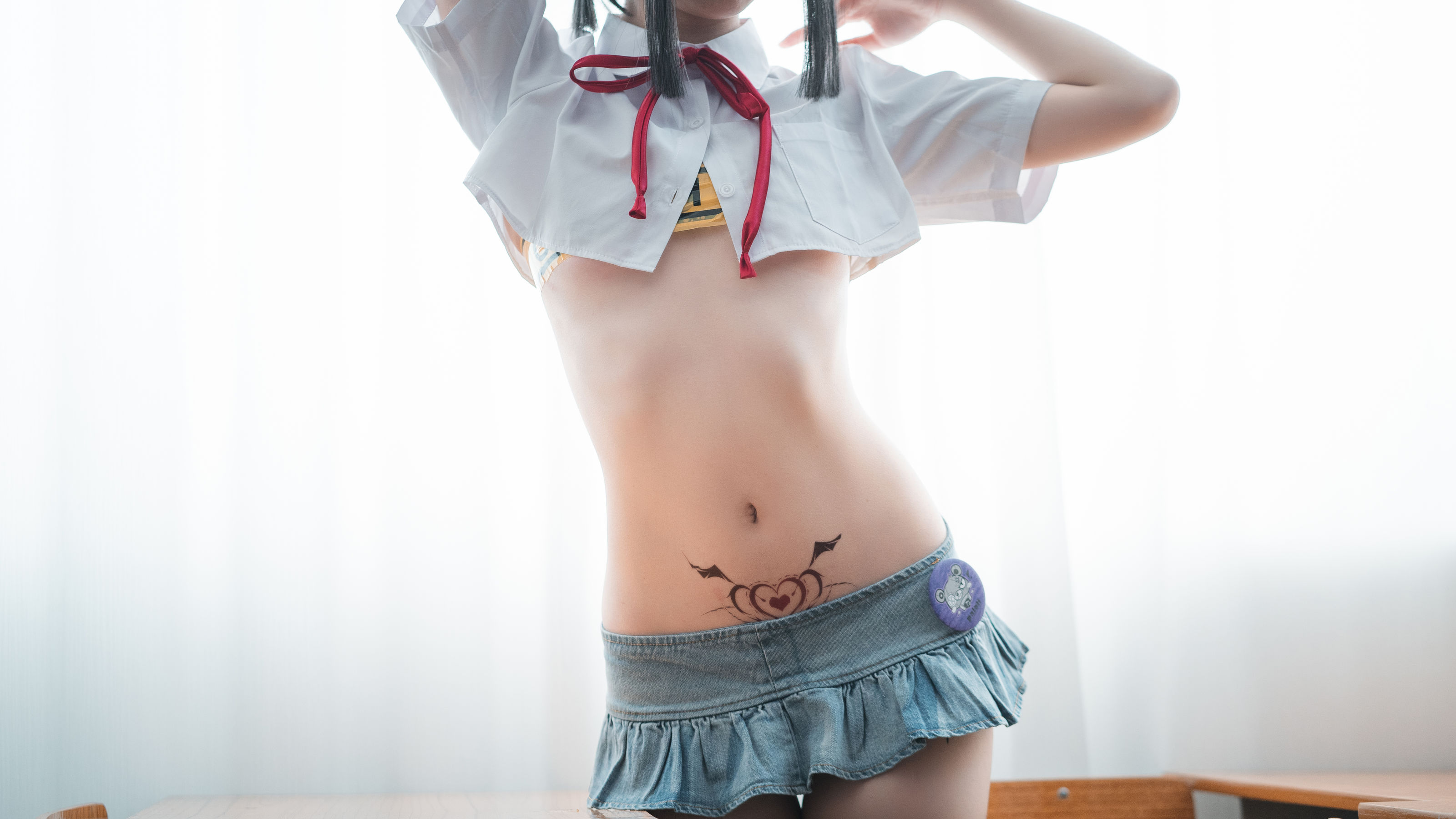 可爱人气Coser面饼仙儿 – 短校服胶带 [32P] - 秀人网免费无水印在线套图写真