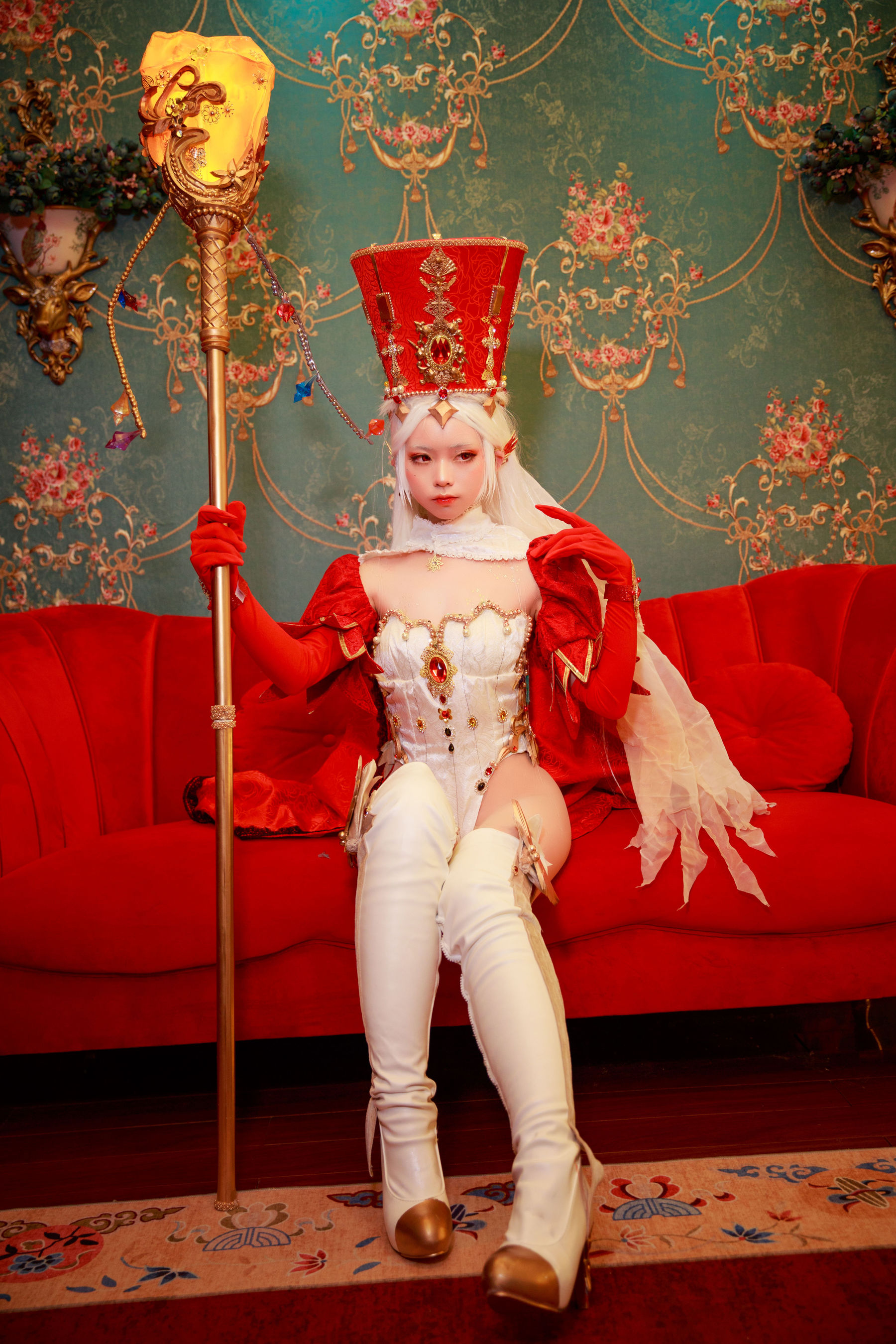 动漫博主G44不会受伤 – 教皇 [20P] - 秀人网免费无水印在线套图写真