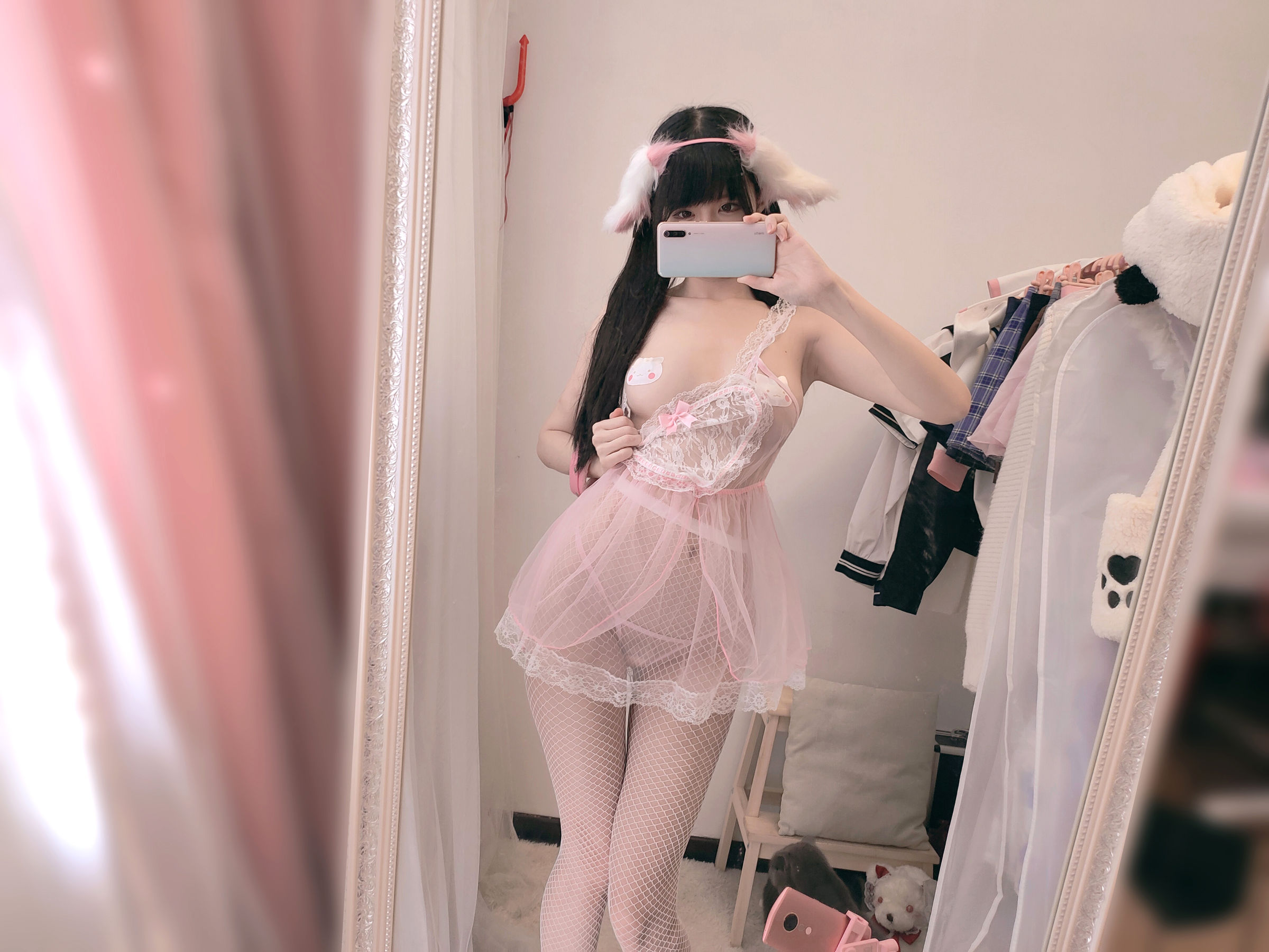 NAGISA魔物喵[fantia] – ピンクのレースのうさぎ [32P] - 秀人网免费无水印在线套图写真