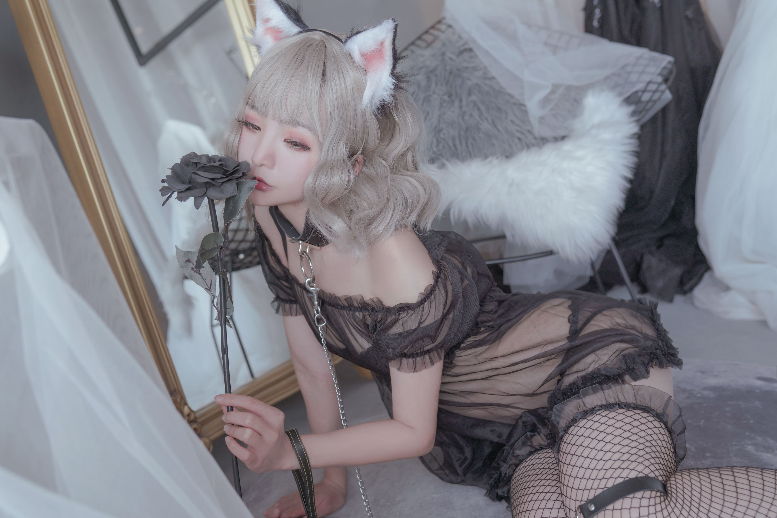 Cosplay日奈娇 猫与兔 [50P] - 秀人网免费无水印在线套图写真