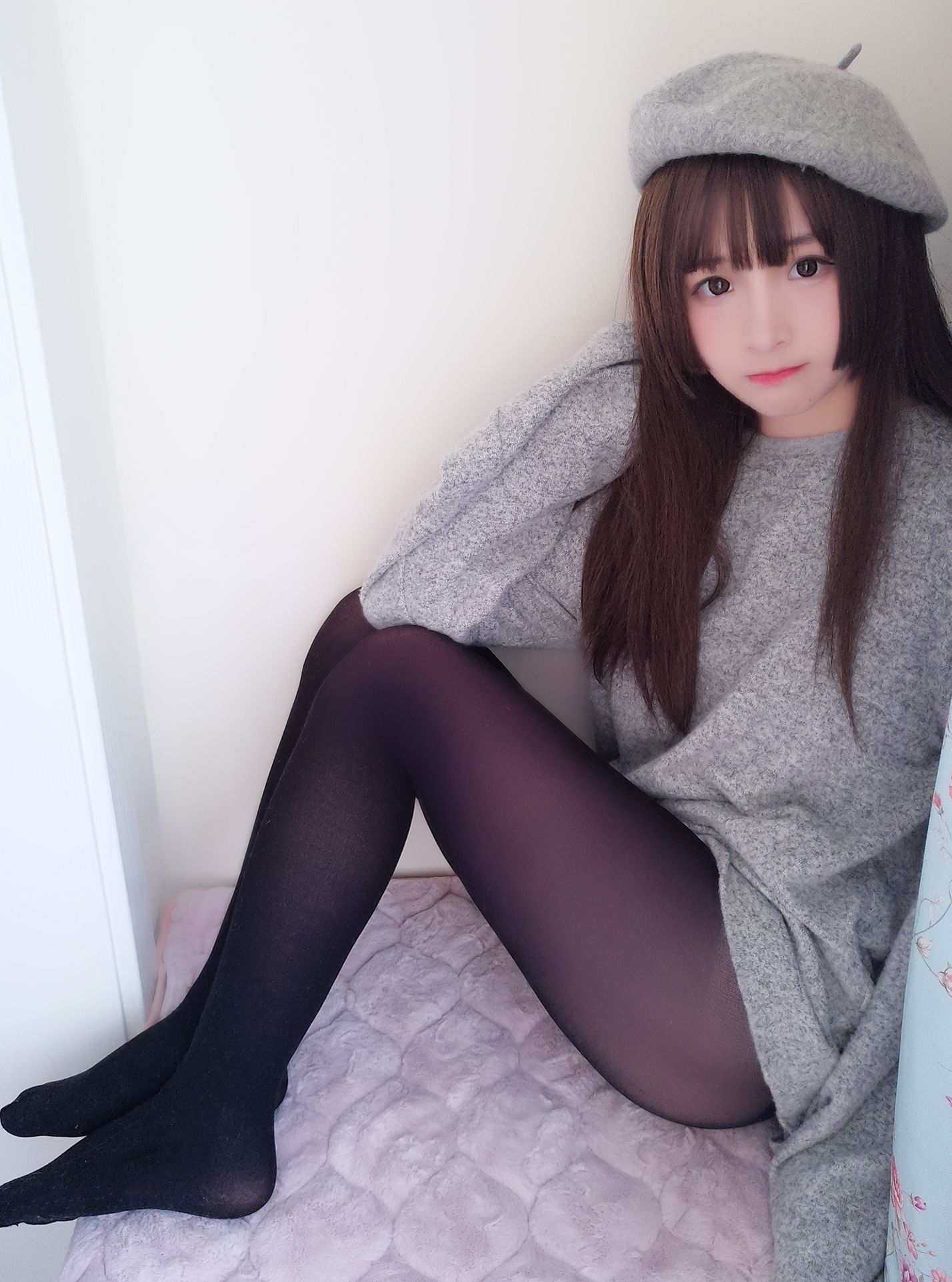 二次元美女古川kagura 鲨鱼画家 [15P] - 秀人网免费无水印在线套图写真