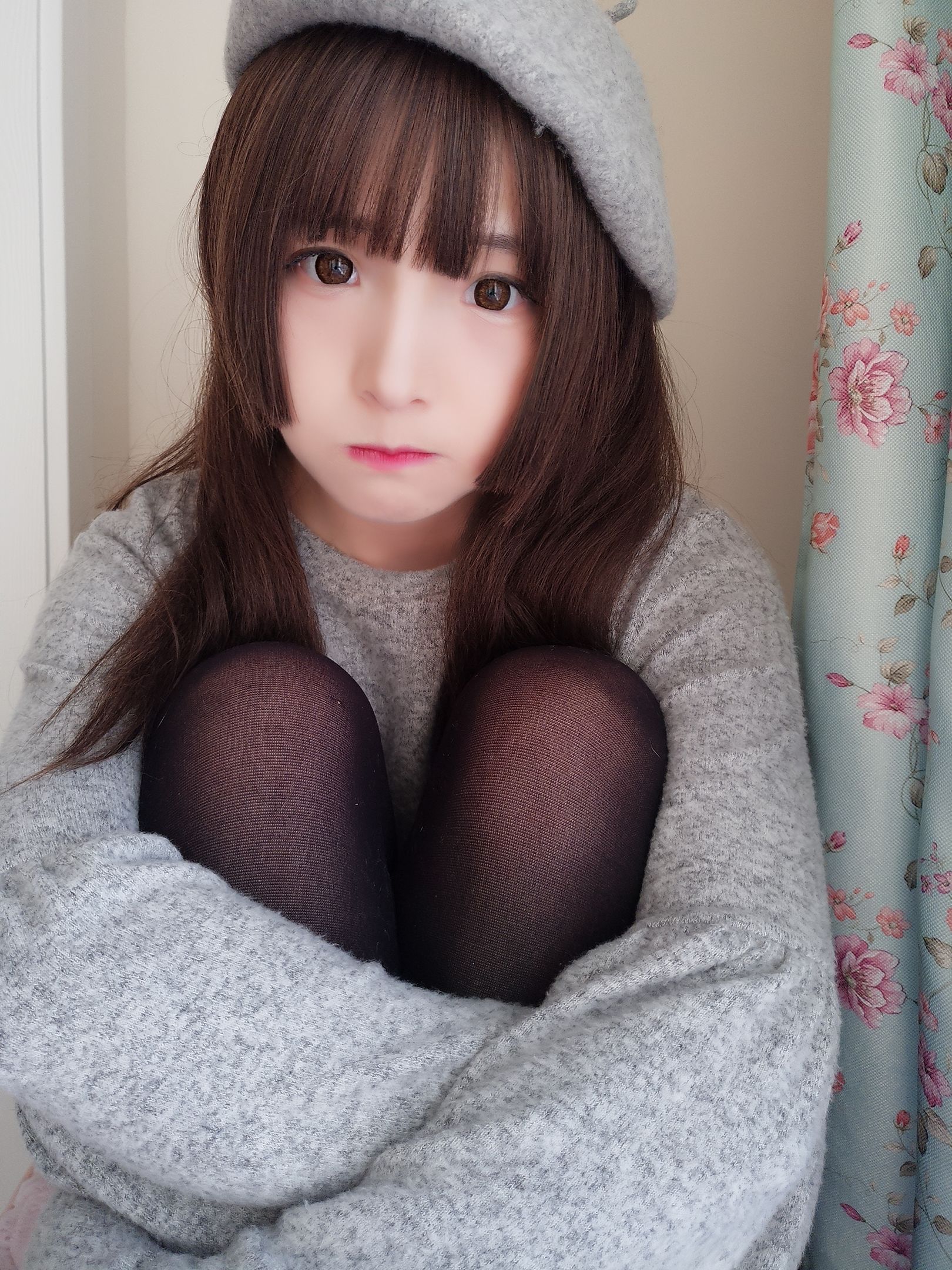 二次元美女古川kagura 鲨鱼画家 [15P] - 秀人网免费无水印在线套图写真