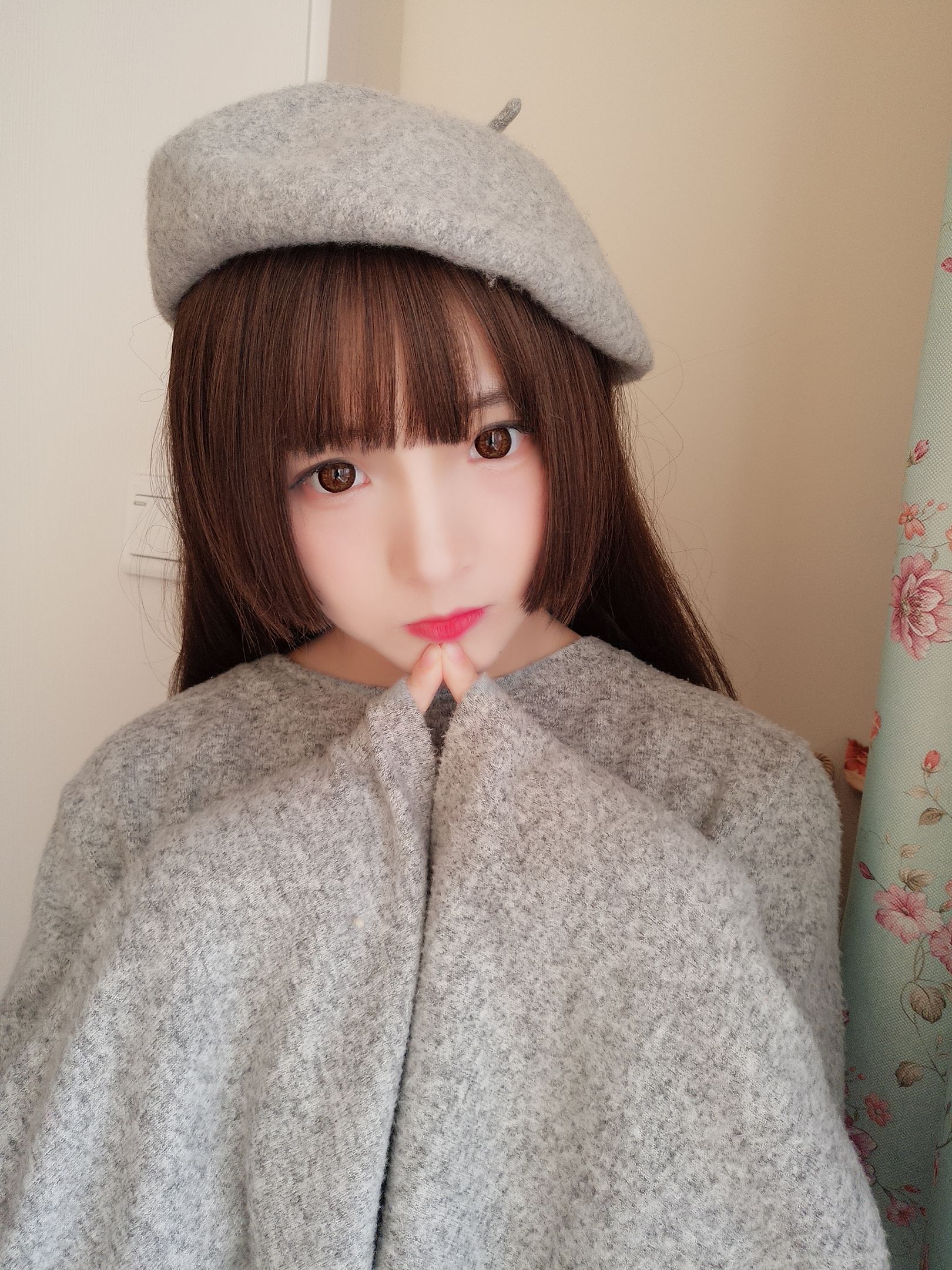 二次元美女古川kagura 鲨鱼画家 [15P] - 秀人网免费无水印在线套图写真