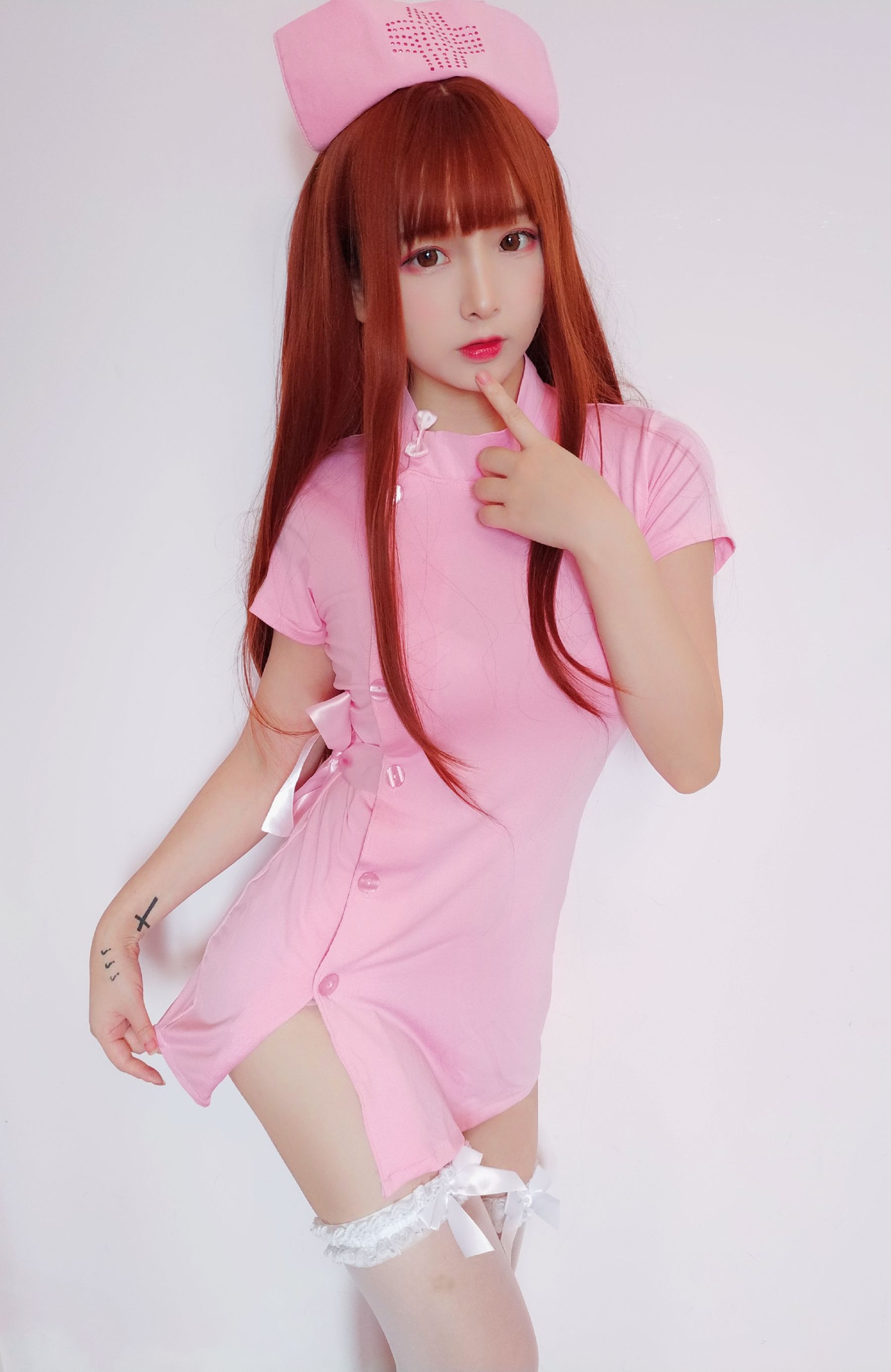 二次元美女古川kagura 护士小姐姐 [25P] - 秀人网免费无水印在线套图写真