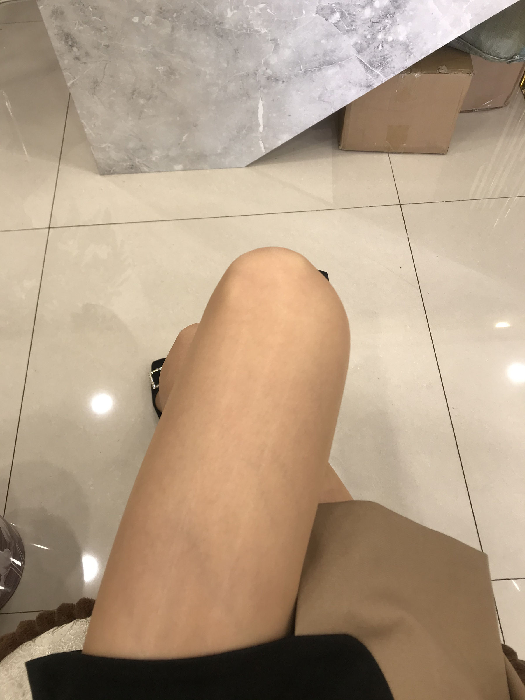 丝足博主麋鹿_Monroe 2020.05.05 亮丝美腿 [9P] - 秀人网免费无水印在线套图写真