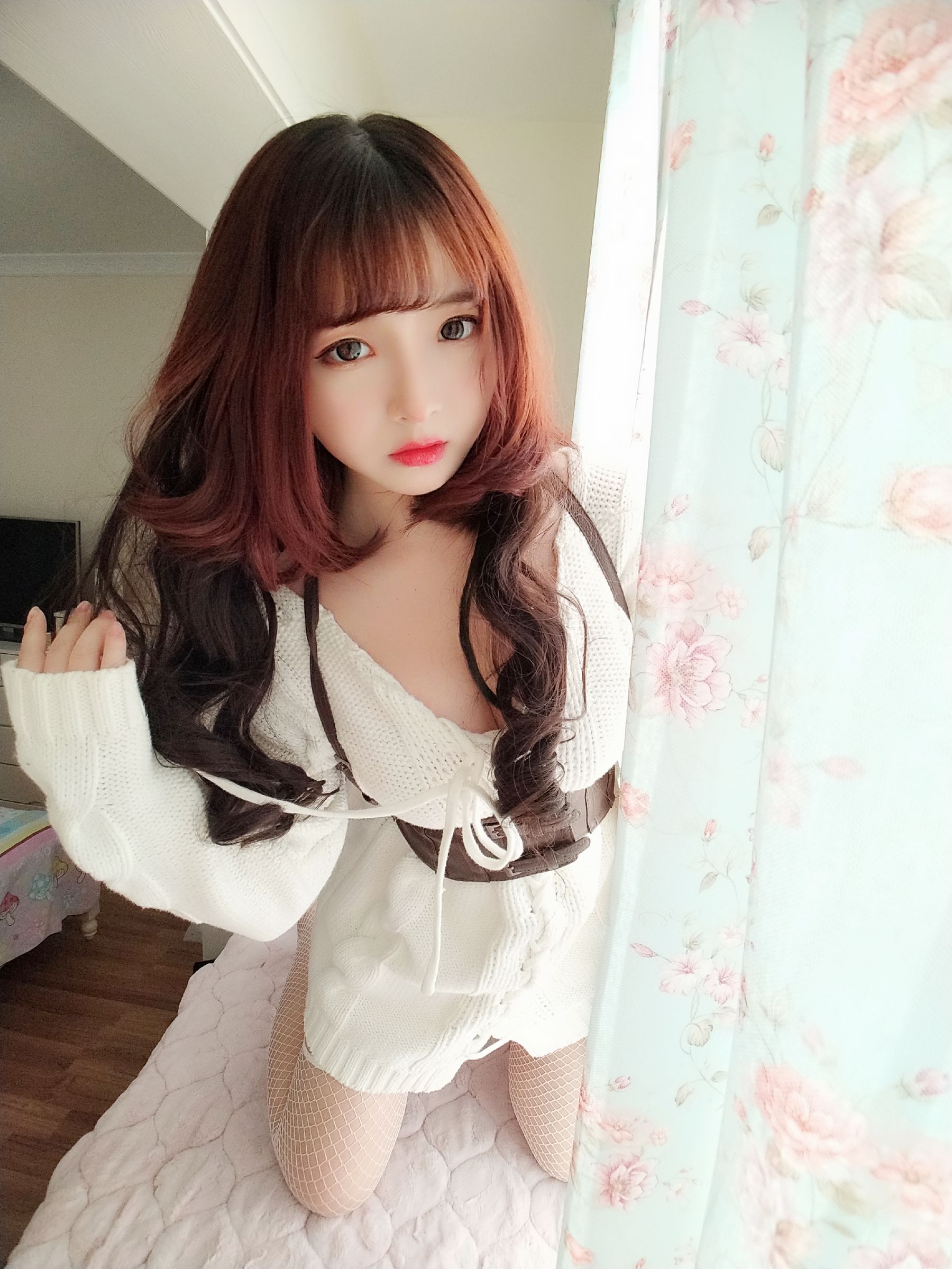 二次元美女古川kagura 呼之欲出 [41P] - 秀人网免费无水印在线套图写真