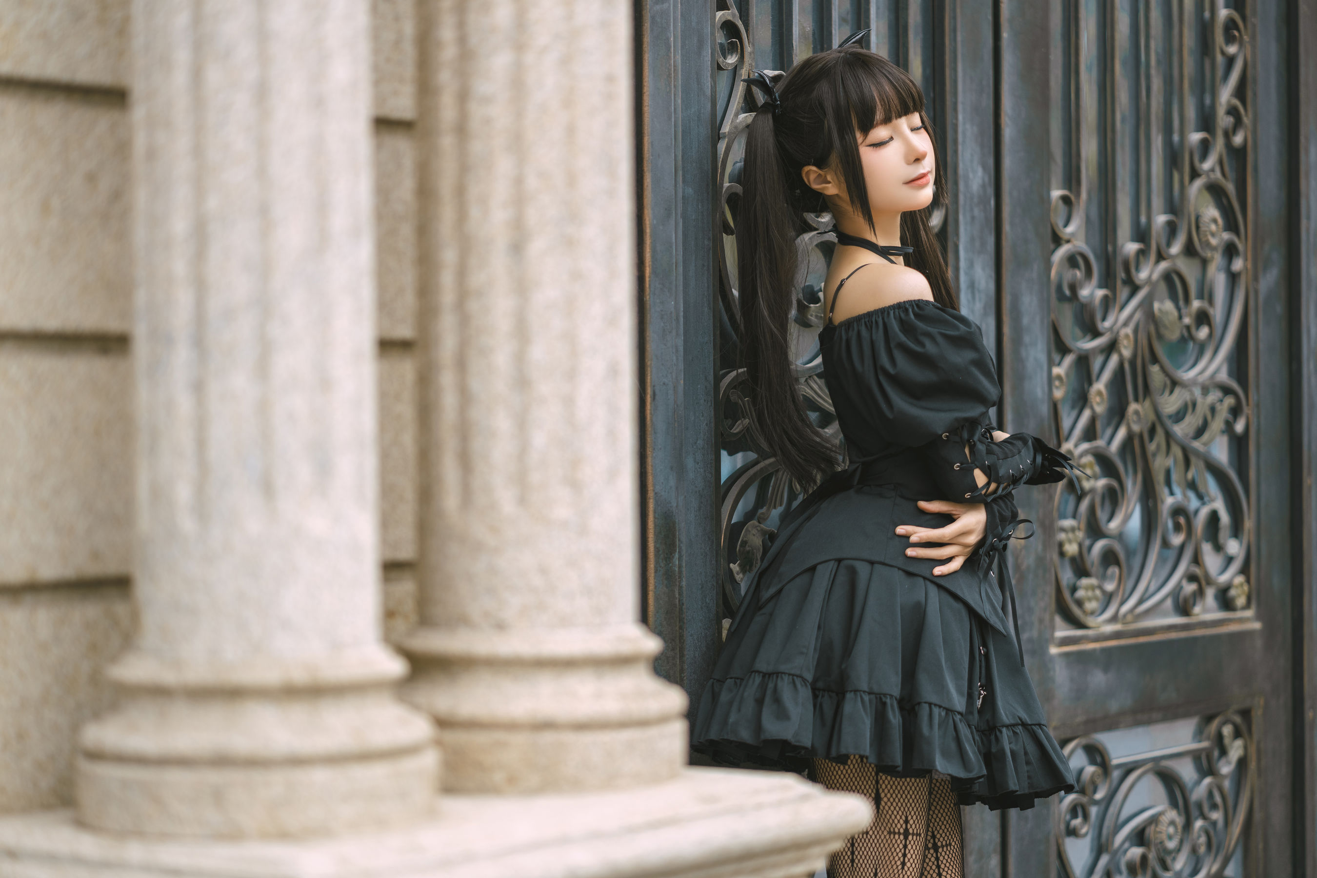 动漫博主蠢沫沫 – 双马尾小恶魔 [16P] - 秀人网免费无水印在线套图写真