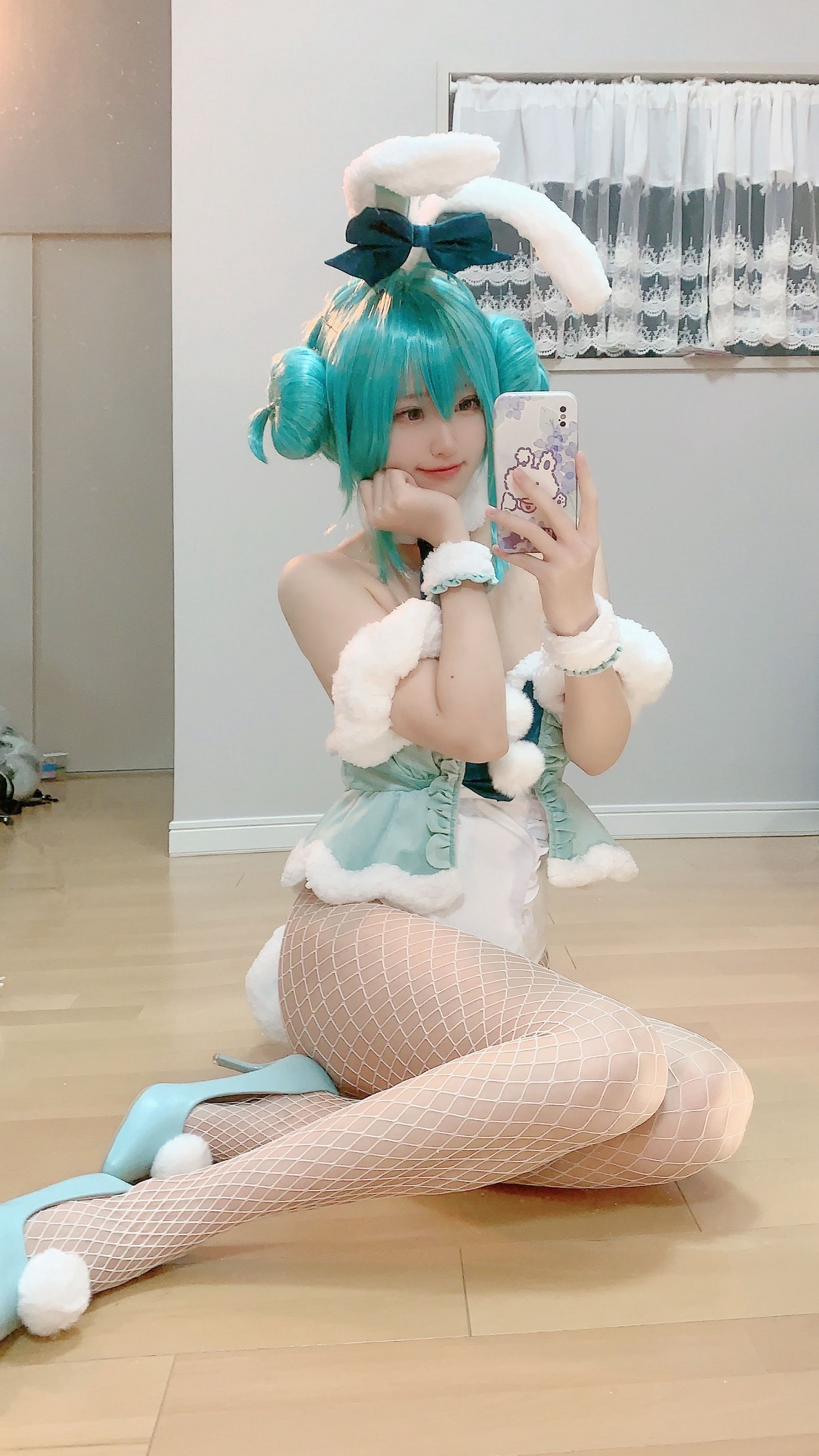 千阳(ちよ) – 初音兔女郎 [27P] - 秀人网免费无水印在线套图写真