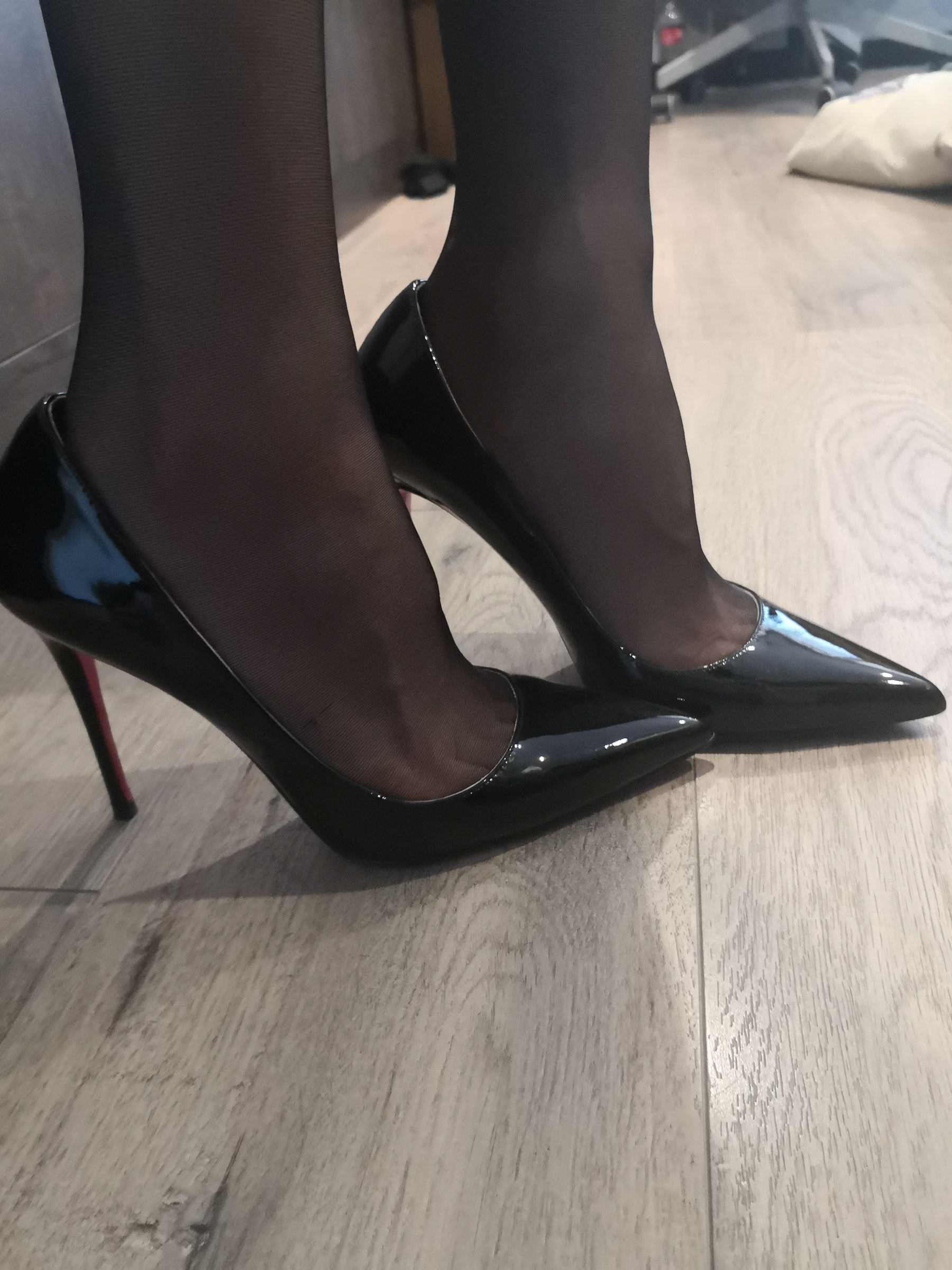 丝足博主麋鹿_Monroe 2020.06.28 完美情人 [116P] - 秀人网免费无水印在线套图写真