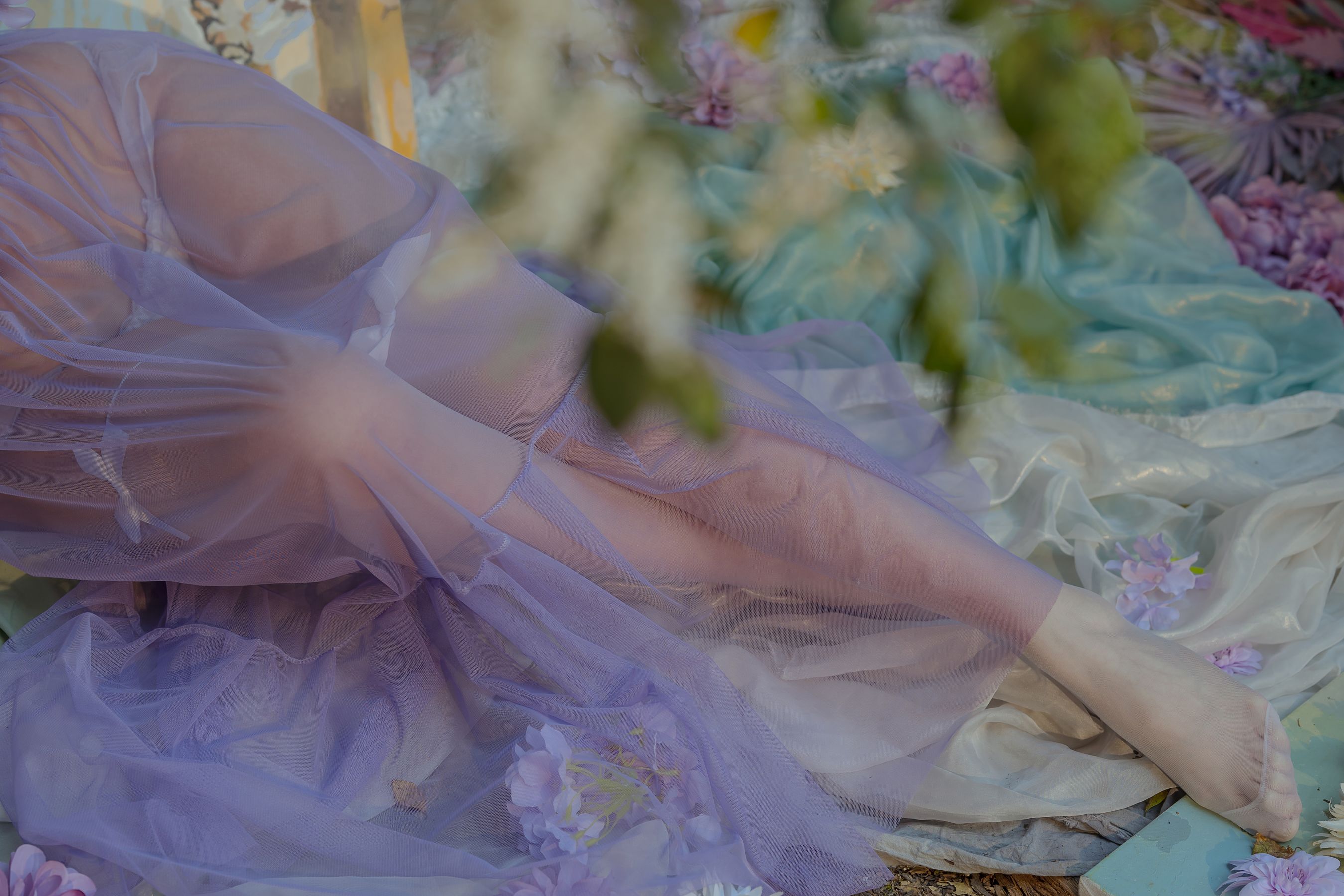 云溪溪 – 奶桃 春风 [50P] - 秀人网免费无水印在线套图写真