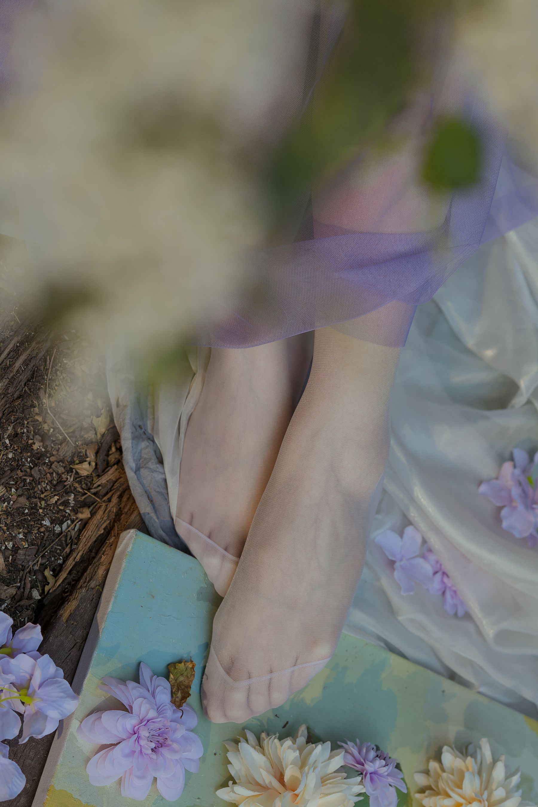 云溪溪 – 奶桃 春风 [50P] - 秀人网免费无水印在线套图写真