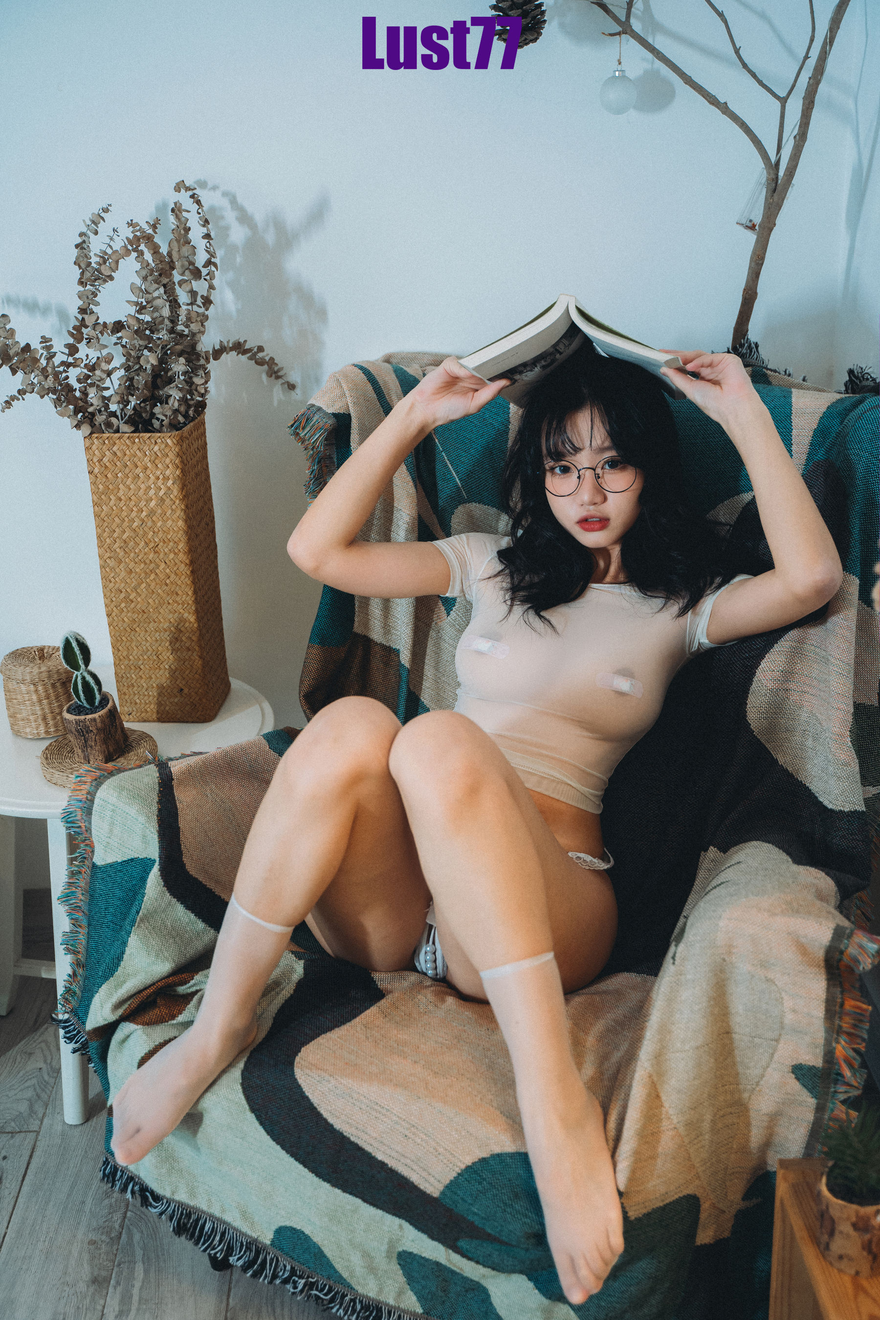 动漫博主柒柒要乖哦 – 少女记实录 [76P] - 秀人网免费无水印在线套图写真