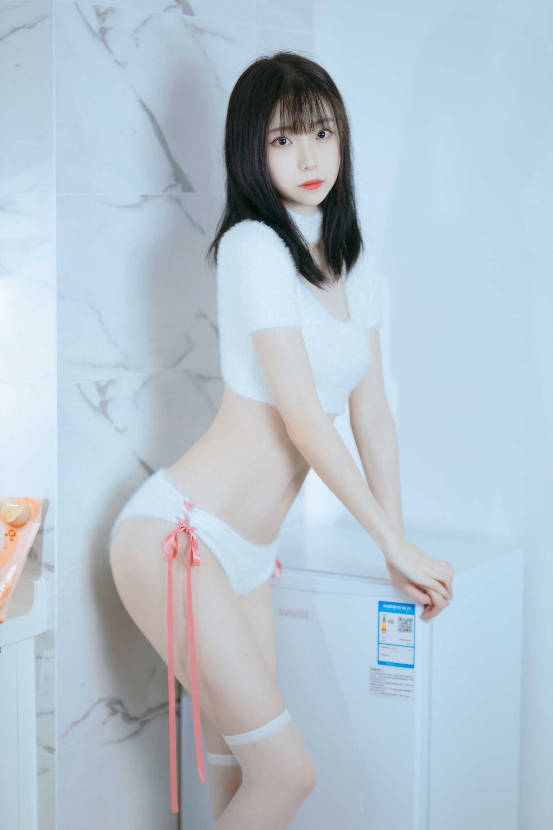 许岚(叁月life) – 纯欲毛衣 [39P] - 秀人网免费无水印在线套图写真