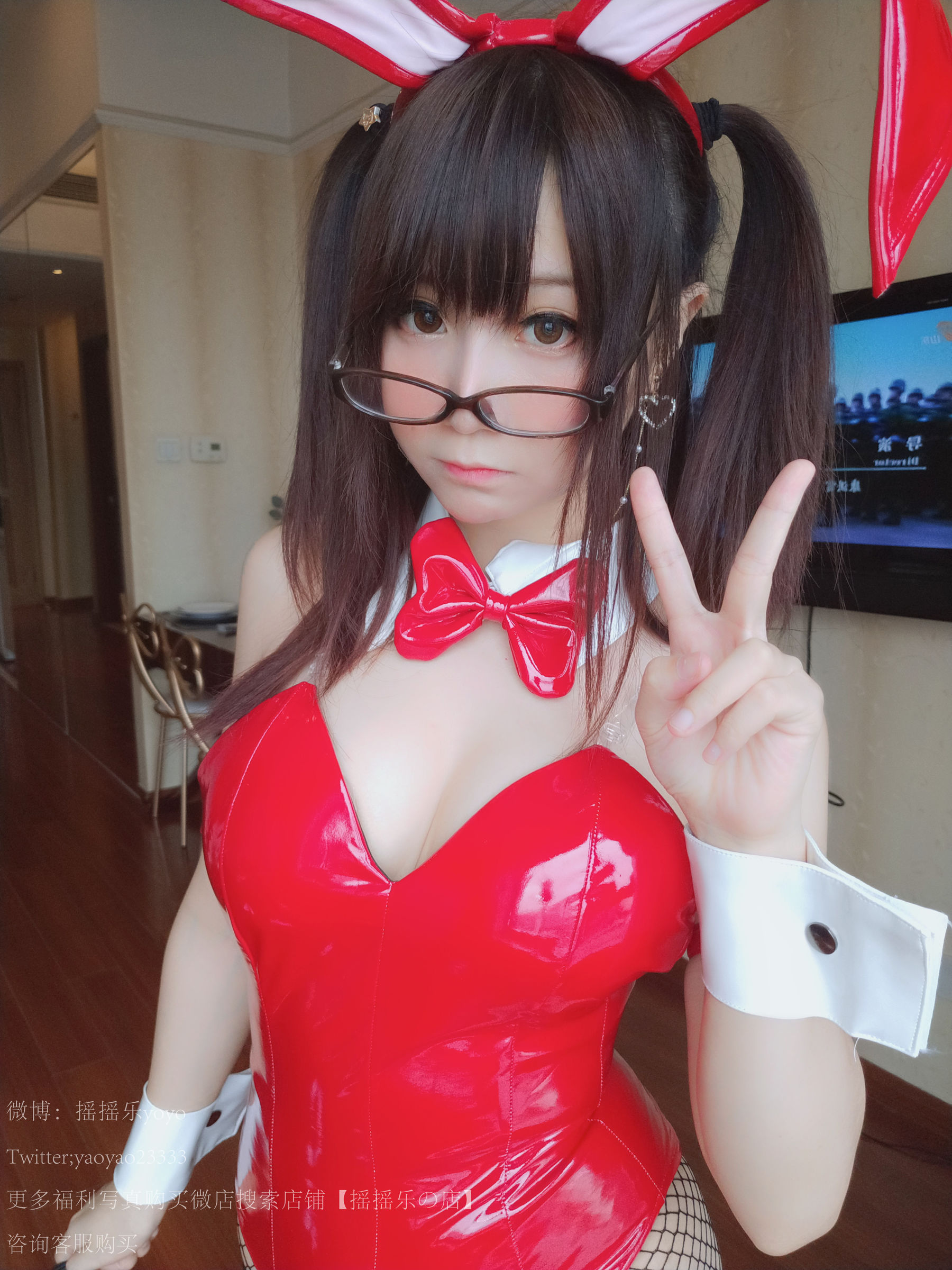 [萝莉COS] 摇摇乐yoyo – 兔女郎黑网袜 [120P] - 秀人网免费无水印在线套图写真