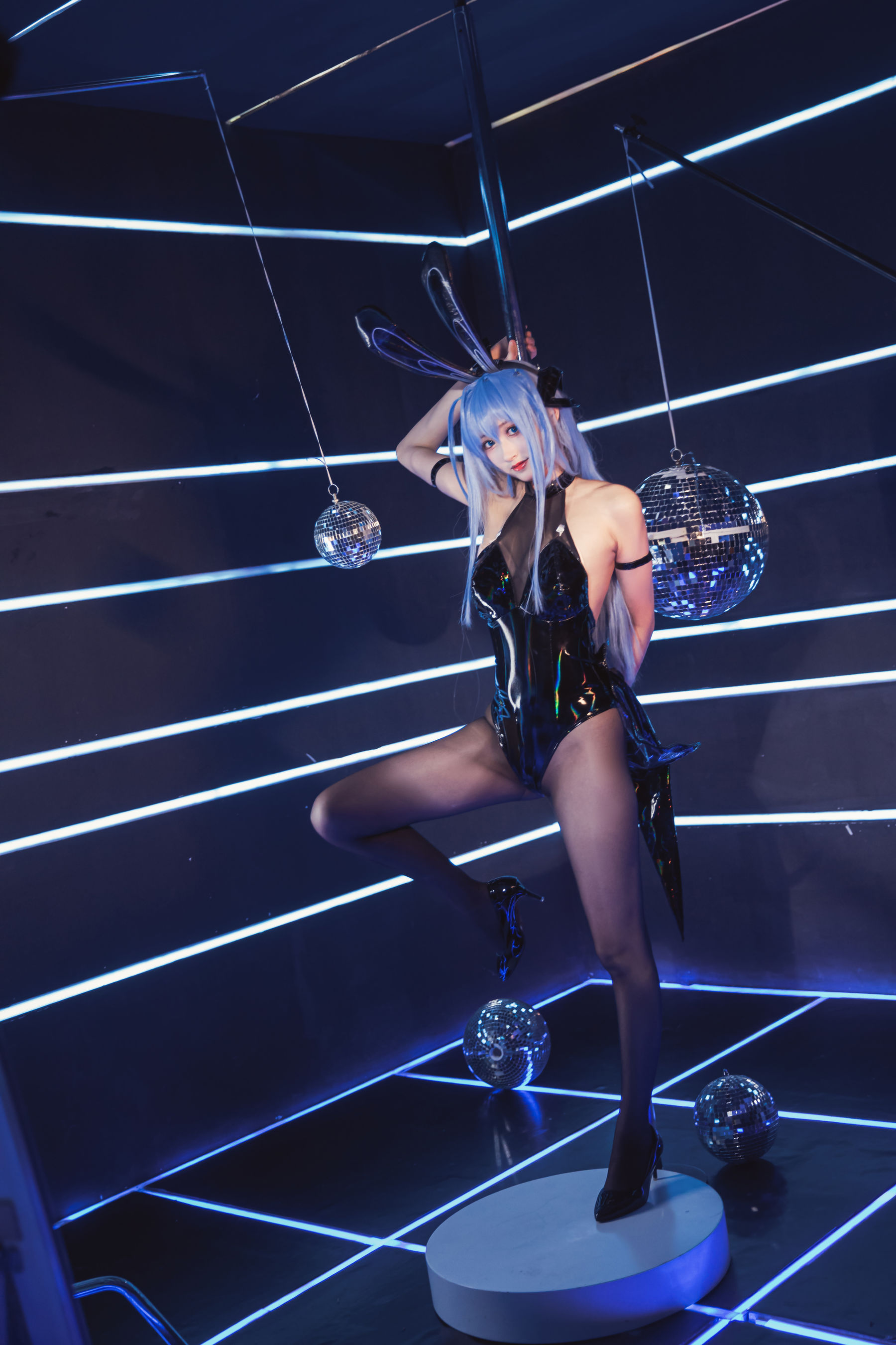 Luisa_零纱 – 新泽西兔女郎 [35P] - 秀人网免费无水印在线套图写真