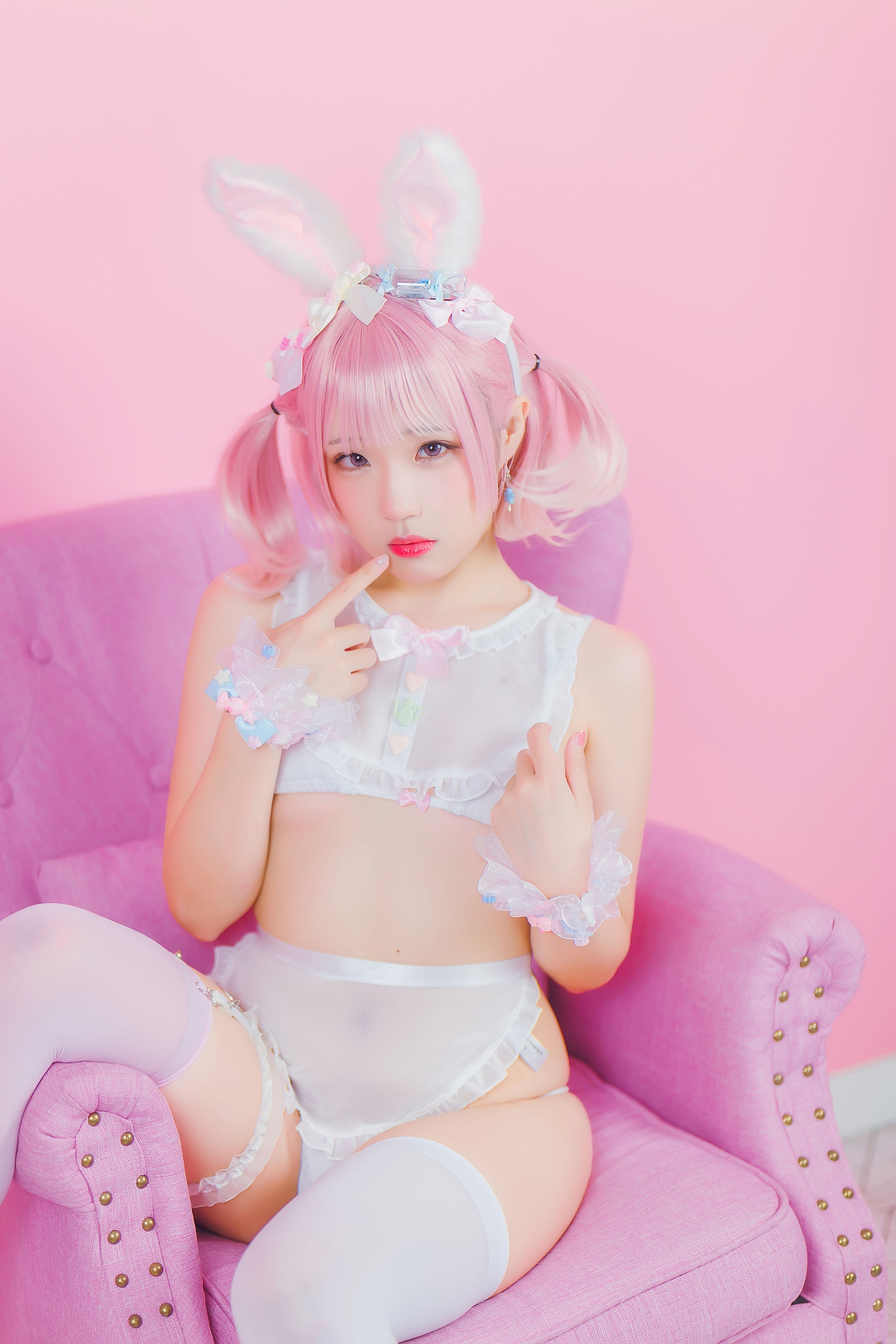 动漫博主Mime弥美 – 白粉色兔女郎 [30P] - 秀人网免费无水印在线套图写真