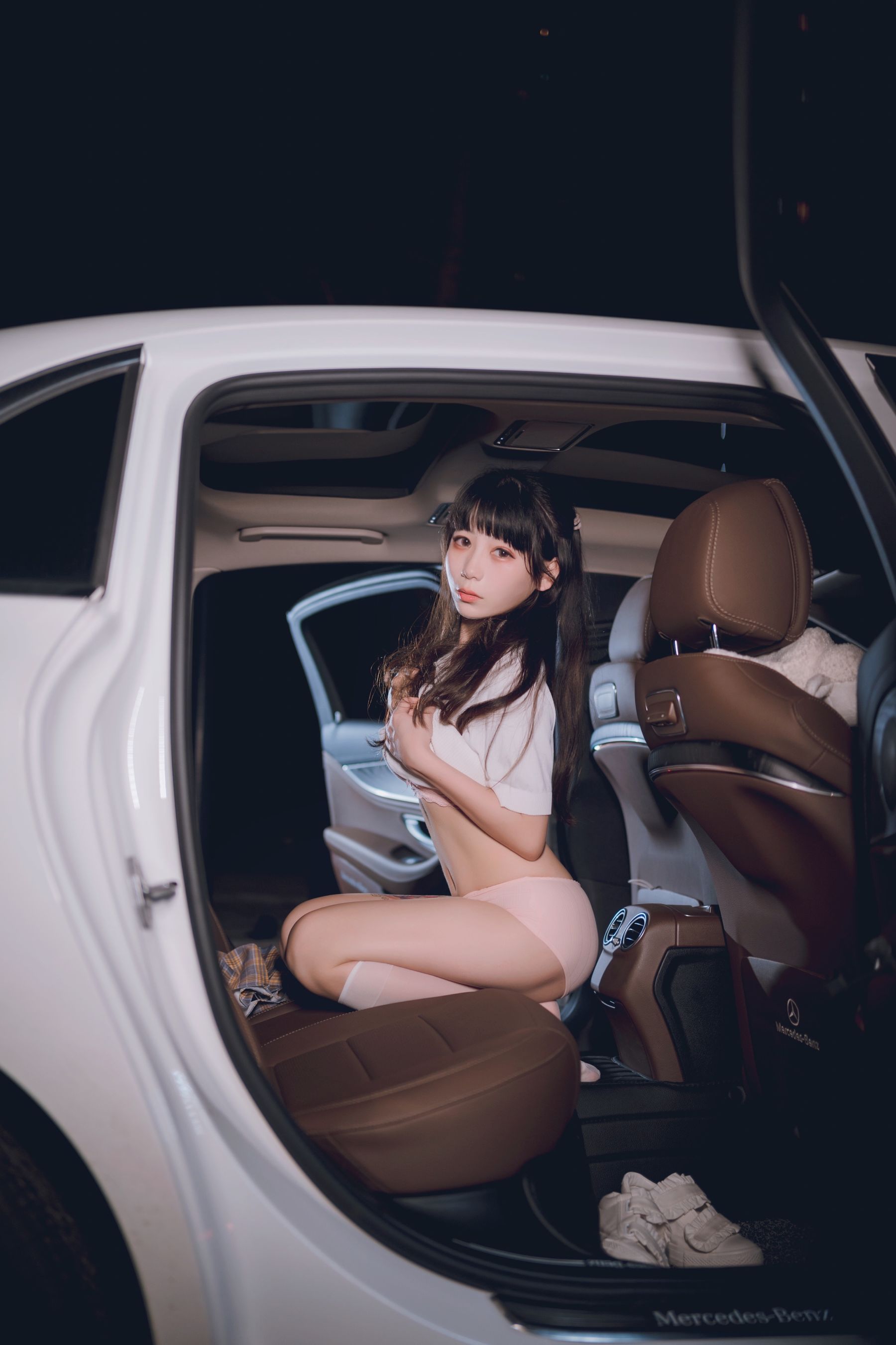 usejan – 蓝蓝奔驰 [40P] - 秀人网免费无水印在线套图写真