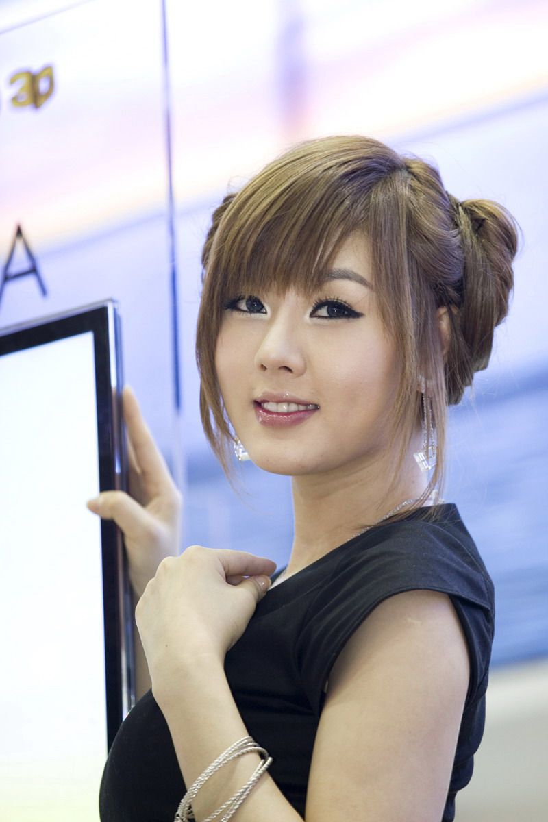 黄美姬《电子数码展》图片合集 [31P] - 秀人网免费无水印在线套图写真