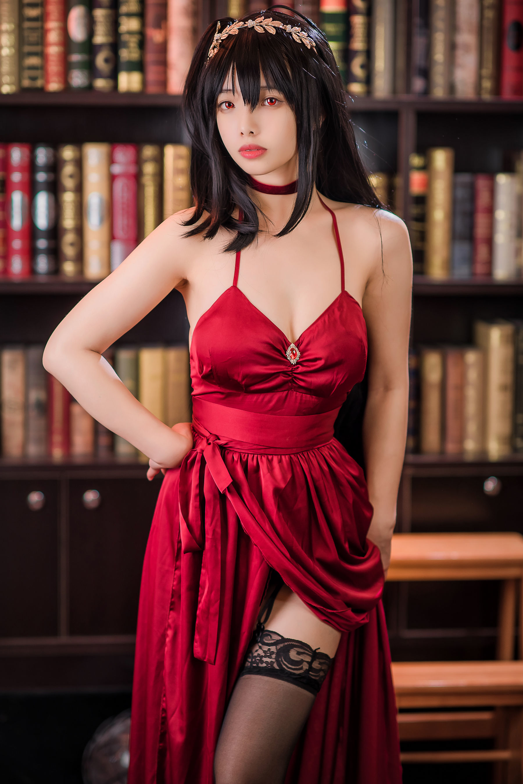 [萝莉COS] 雯妹 – 碧蓝航线大凤礼服 [43P] - 秀人网免费无水印在线套图写真