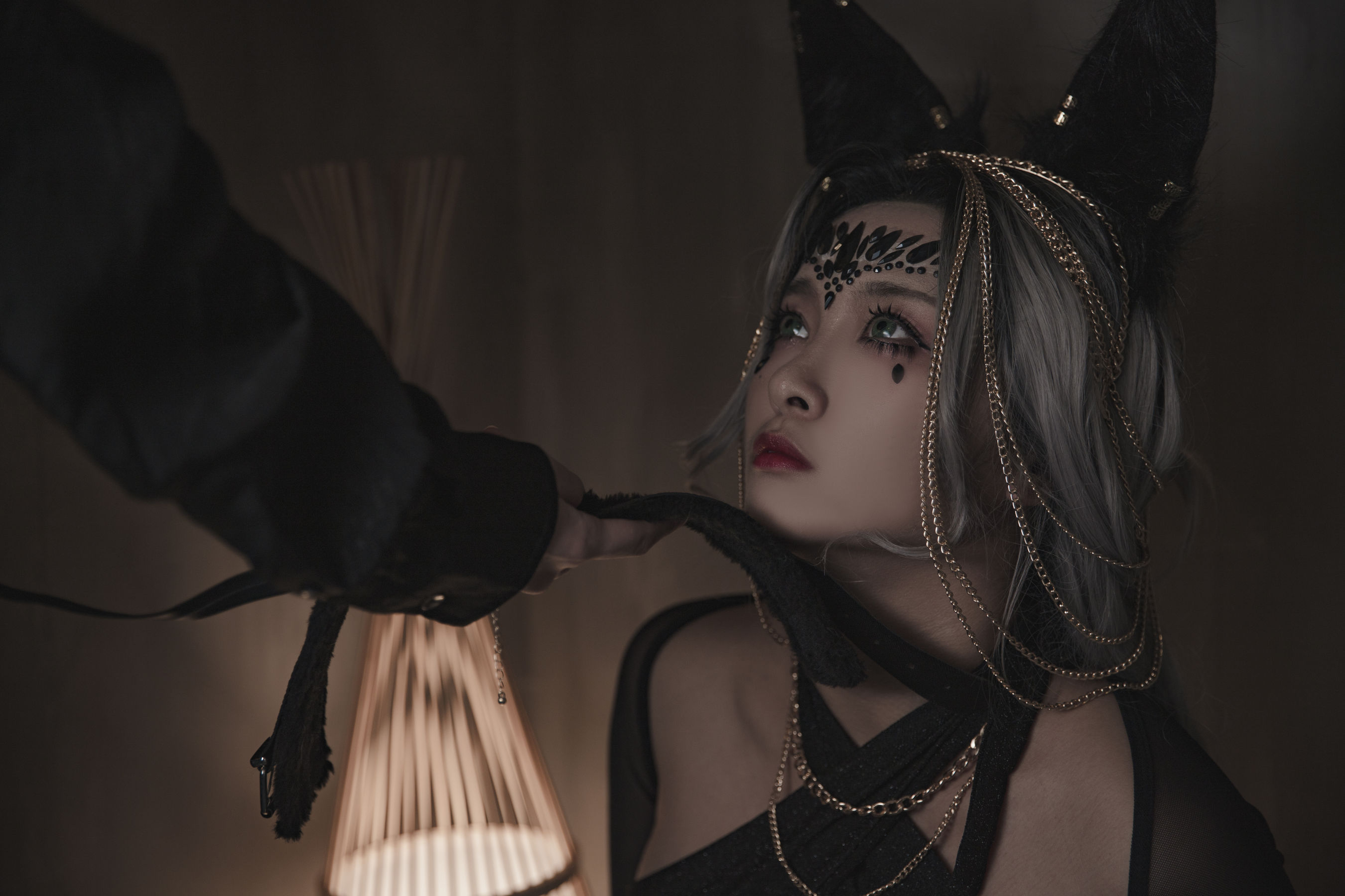 动漫博主洛璃LoLiSAMA – 狼少女 狼女的调教 [130P] - 秀人网免费无水印在线套图写真