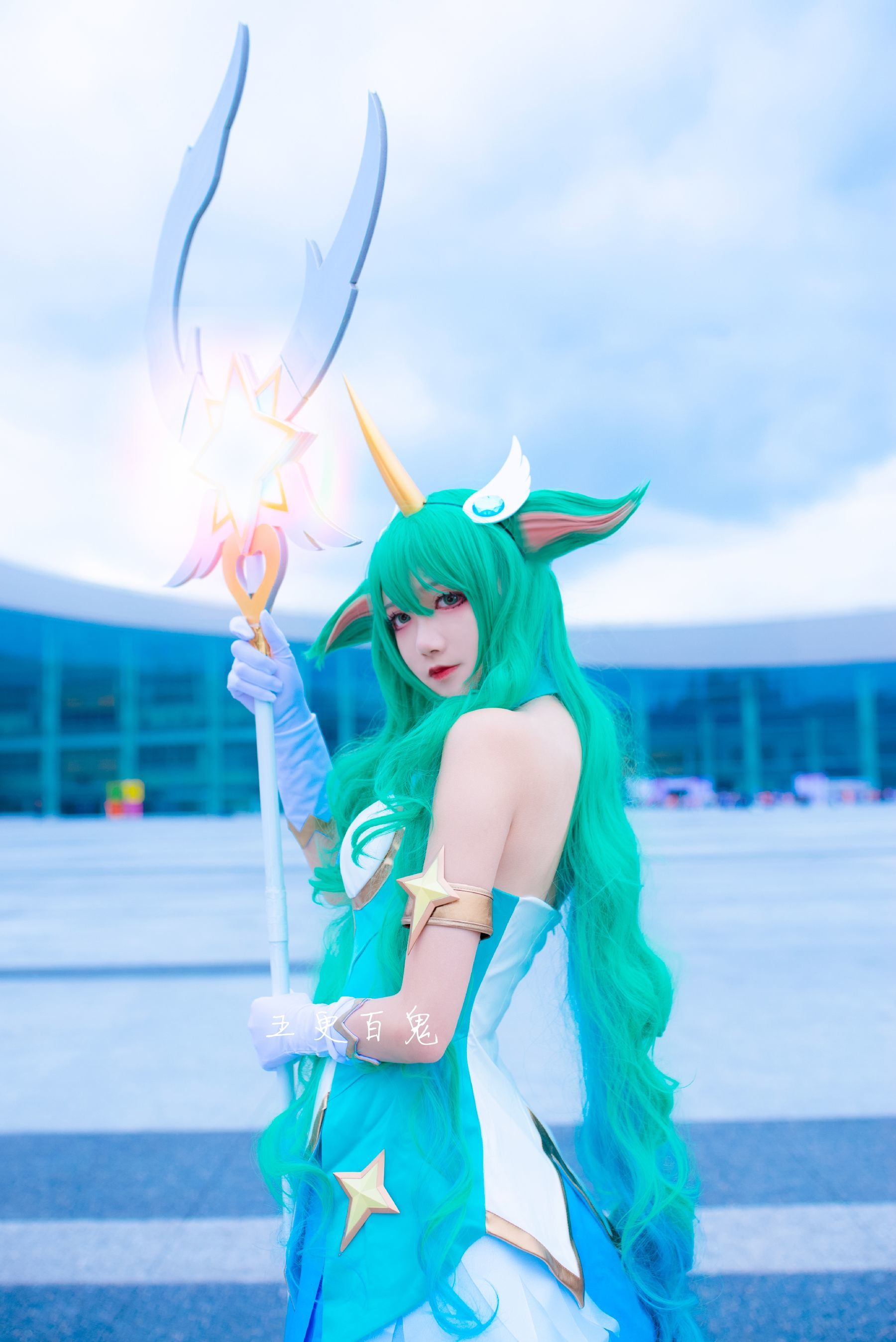 清纯少女五更百鬼 索拉卡 [9P] - 秀人网免费无水印在线套图写真