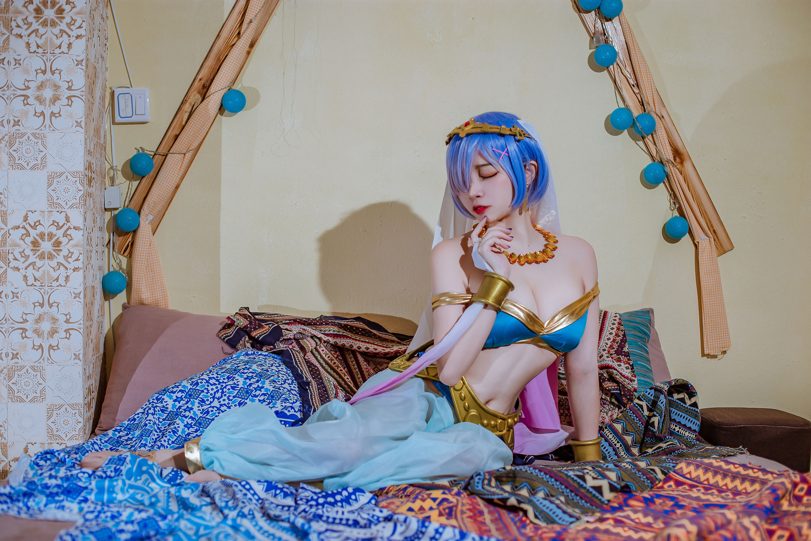 人气Coser二佐Nisa – 蕾姆舞娘 [9P] - 秀人网免费无水印在线套图写真