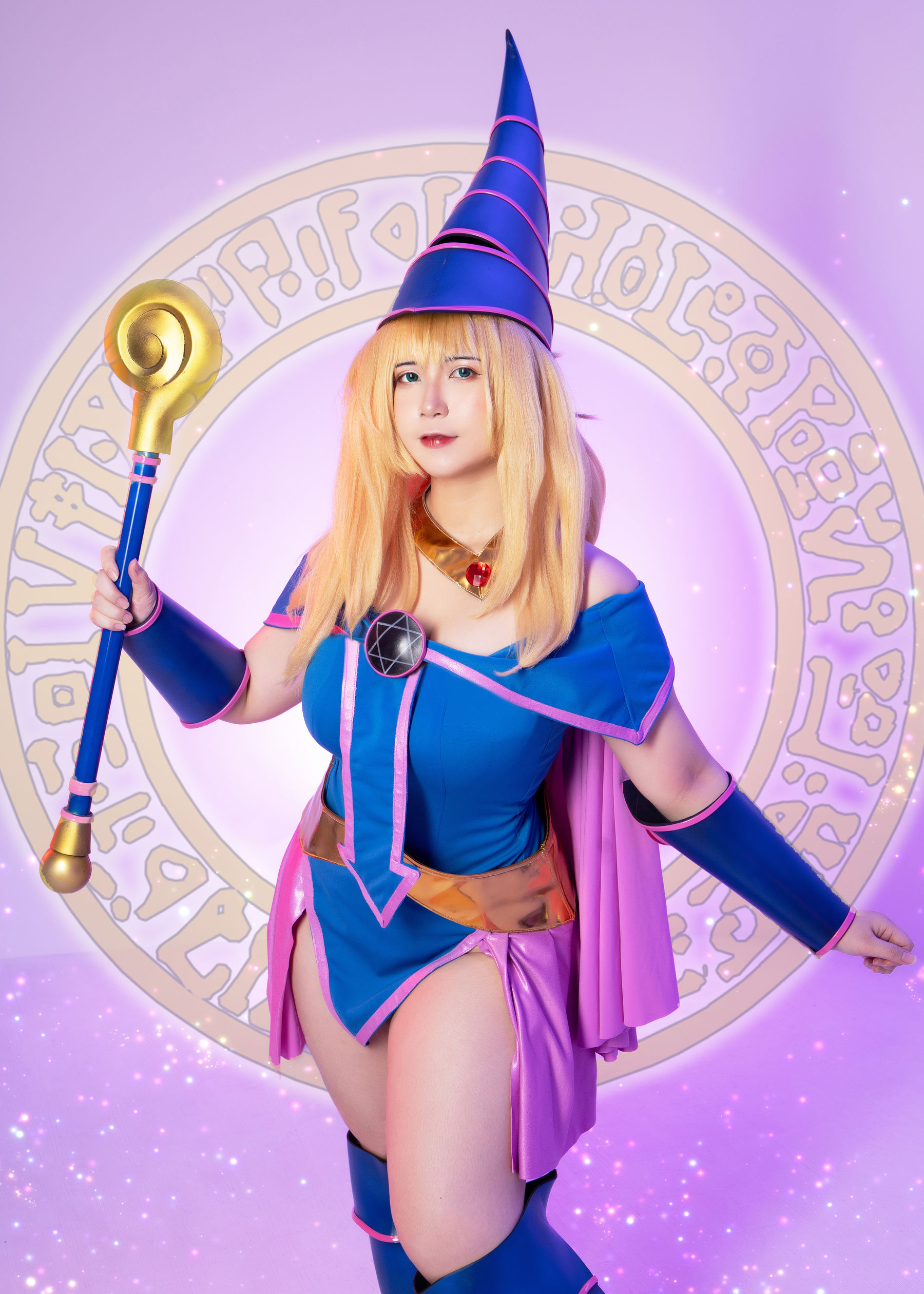 Uy Uy – Dark Magicial Girl [61P] - 秀人网免费无水印在线套图写真