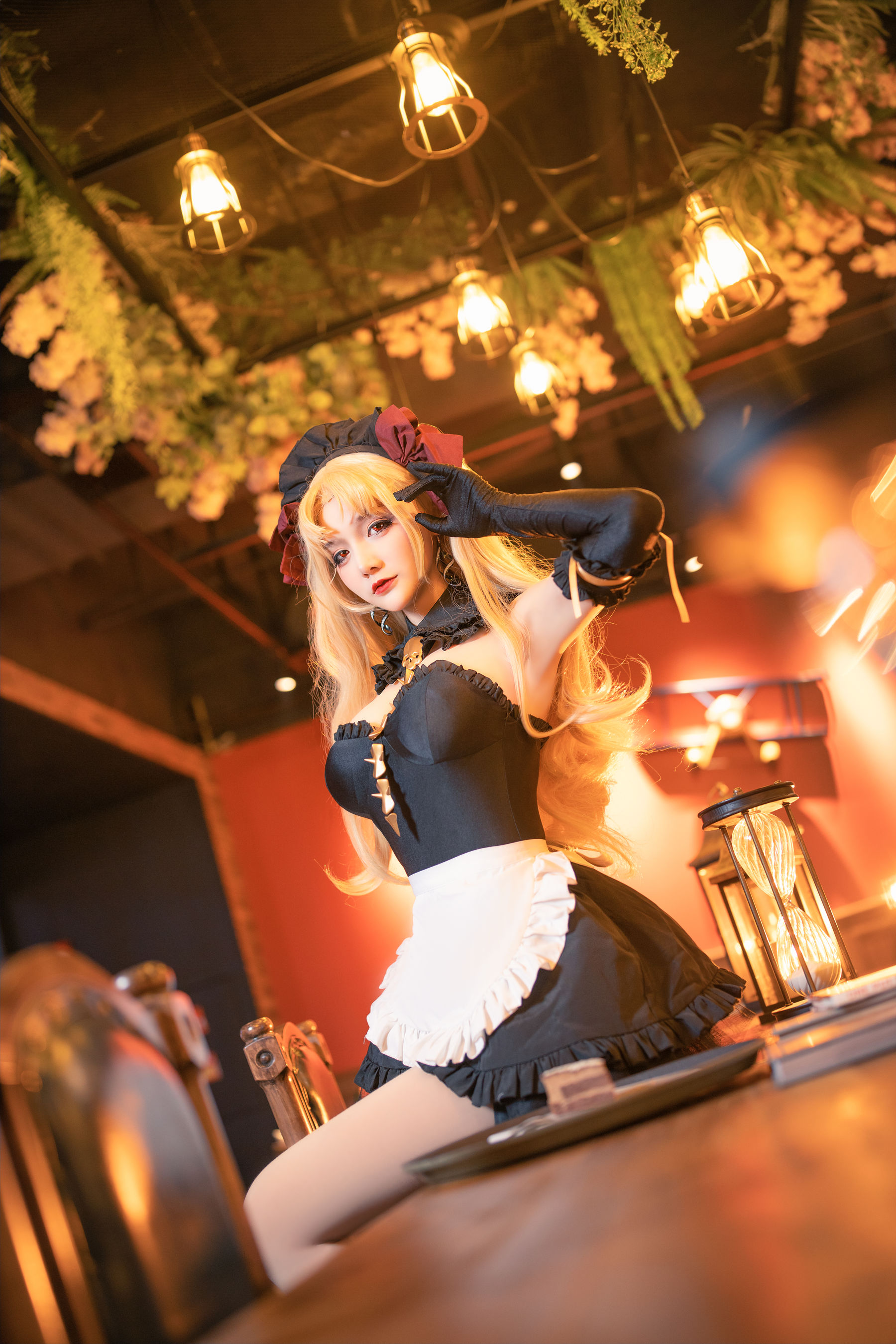 COS妹子仙九Airi 艾蕾女仆 [21P] - 秀人网免费无水印在线套图写真