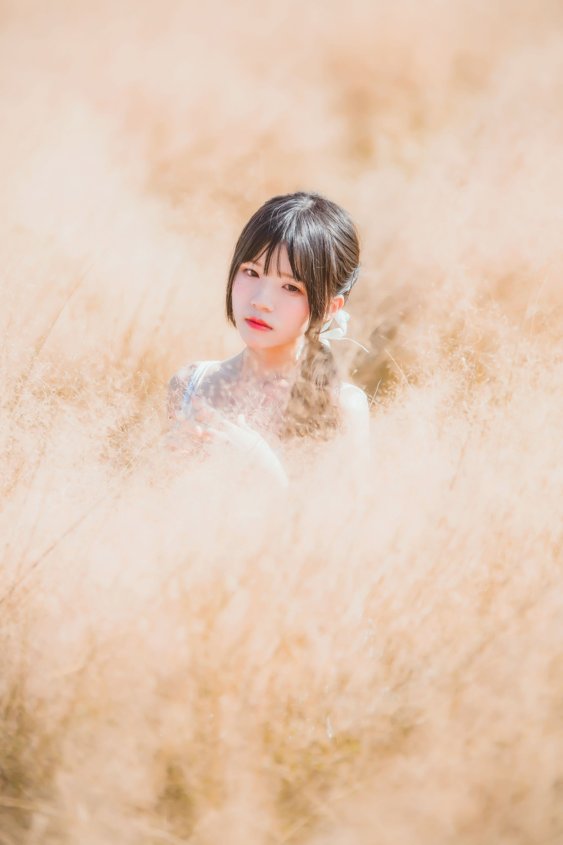 桜桃喵 原野上的浪漫 [48P] - 秀人网免费无水印在线套图写真