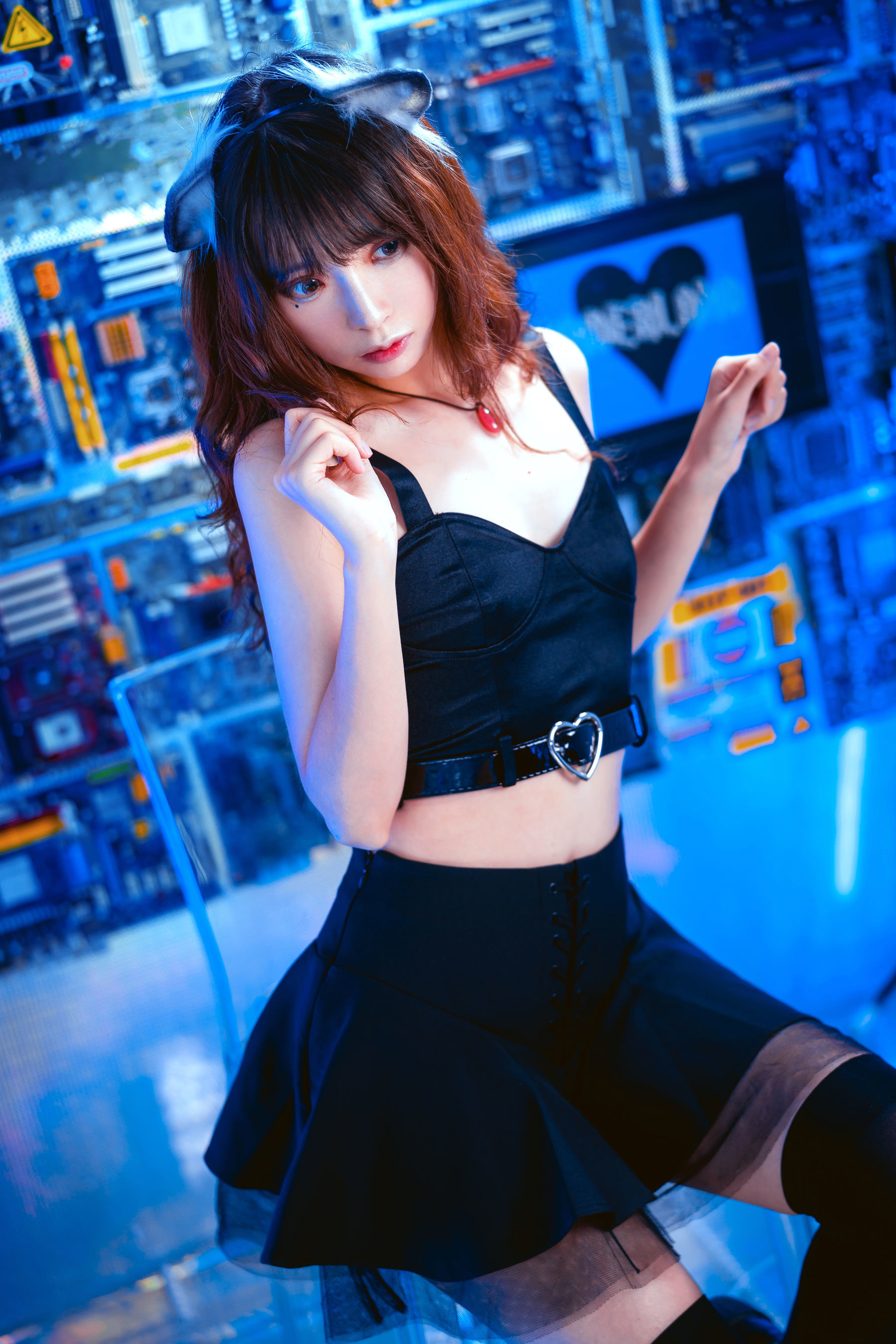 疯猫ss 幻象蓝猫 [28P] - 秀人网免费无水印在线套图写真