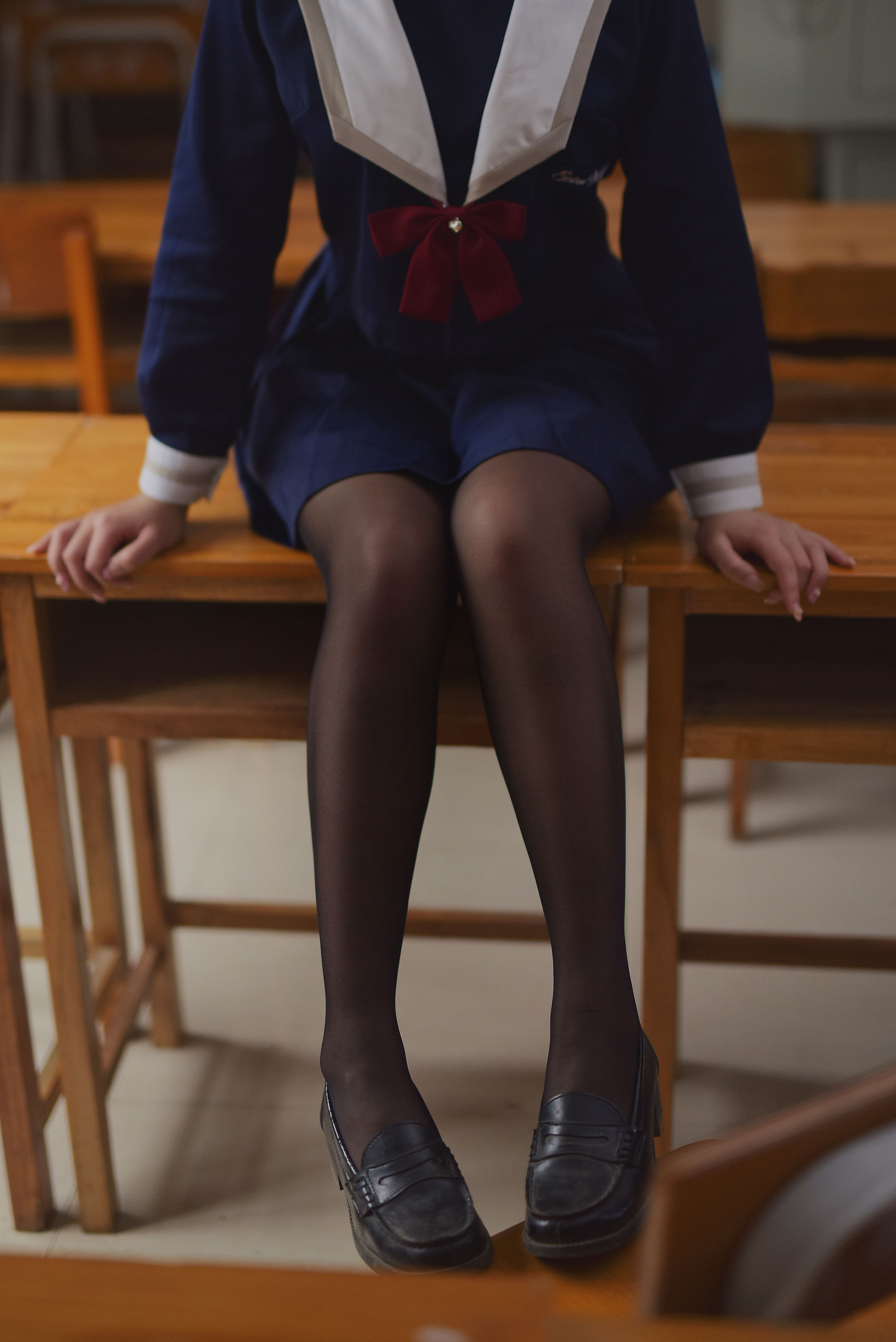 动漫博主九曲Jean JK露脐制服 [30P] - 秀人网免费无水印在线套图写真