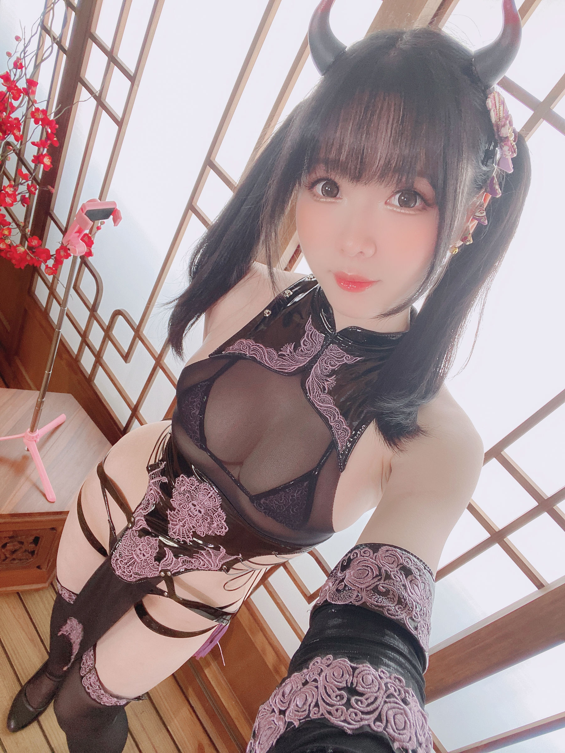 微博妹纸霜月shimo[fantia] 2022-11-14 [20P] - 秀人网免费无水印在线套图写真