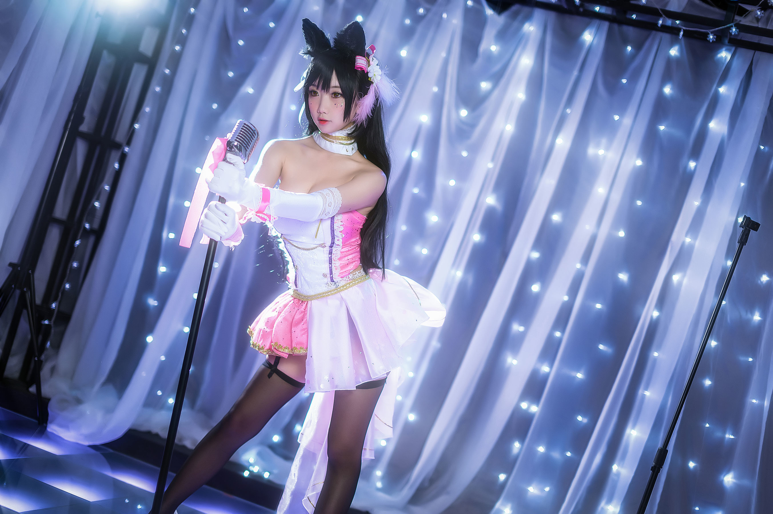 [萝莉COS] 鬼畜瑶 – 大狗打歌服 [13P] - 秀人网免费无水印在线套图写真