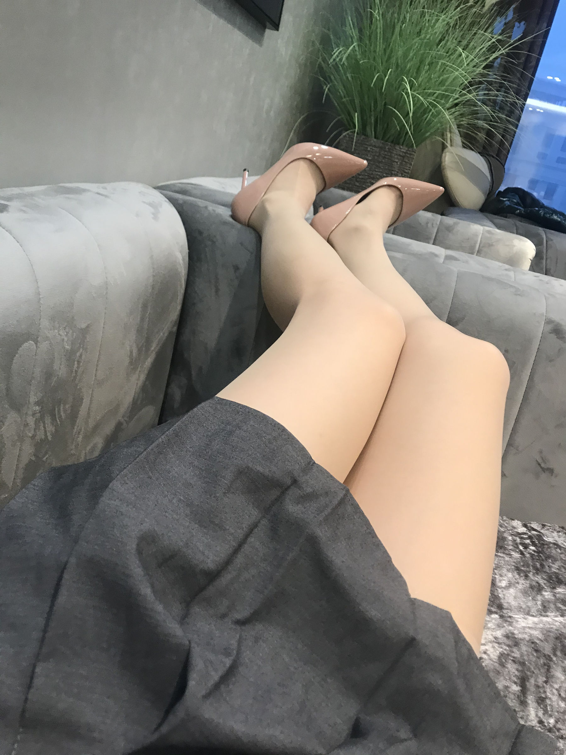 丝足博主麋鹿_Monroe 2020.03.06 居家丝秀 [32P] - 秀人网免费无水印在线套图写真