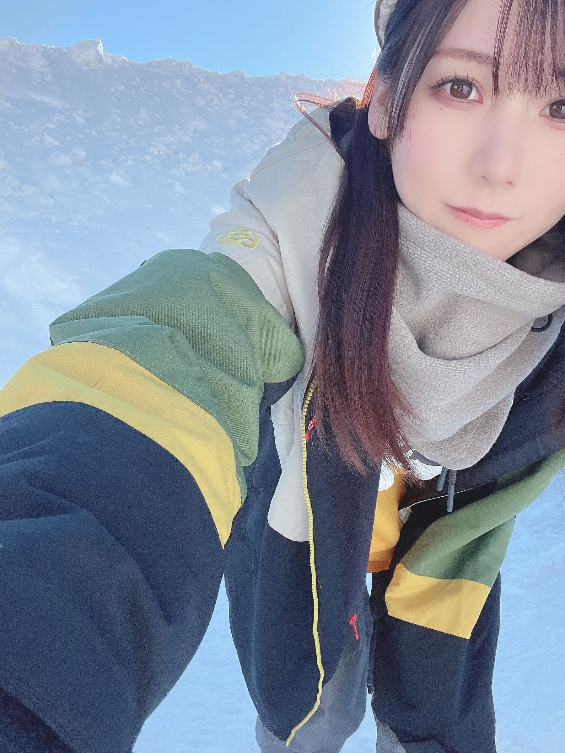 日本甜美COSERけんけん[fantia] 20220131-スノボウェア [12P] - 秀人网免费无水印在线套图写真