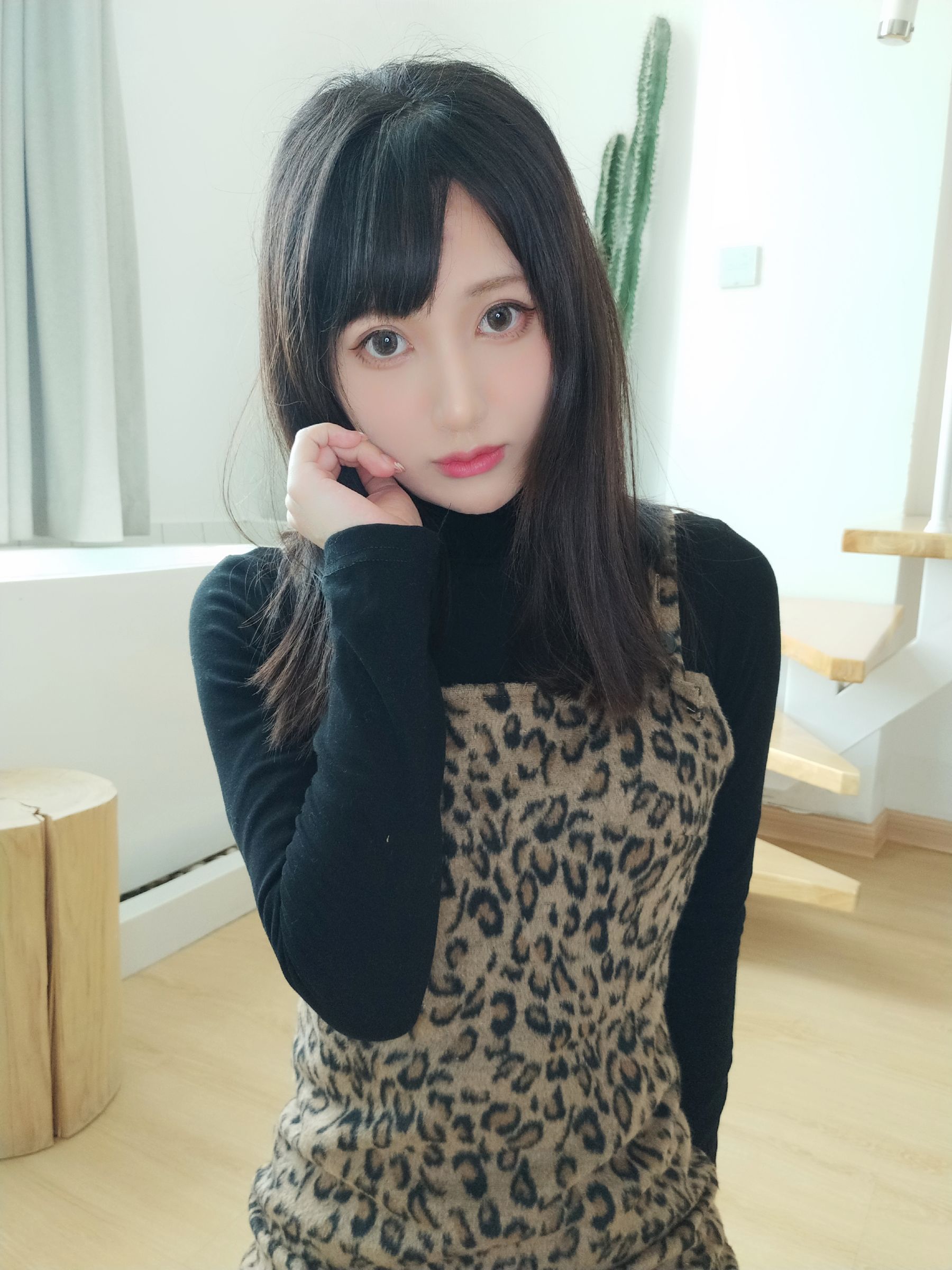 木之本果 – 豹纹常服 [22P] - 秀人网免费无水印在线套图写真