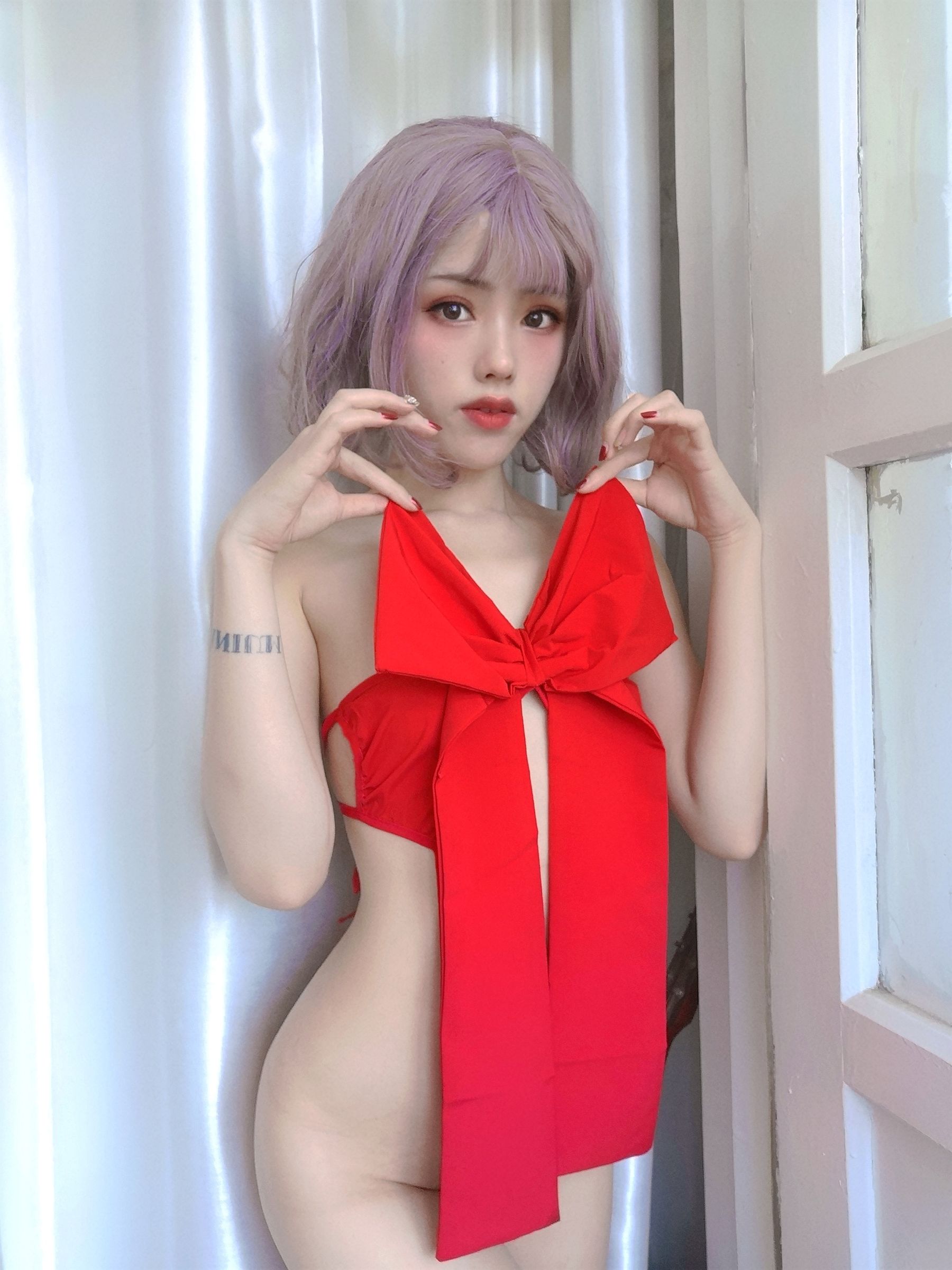 钛合金大粑粑 – 礼物 [21P] - 秀人网免费无水印在线套图写真