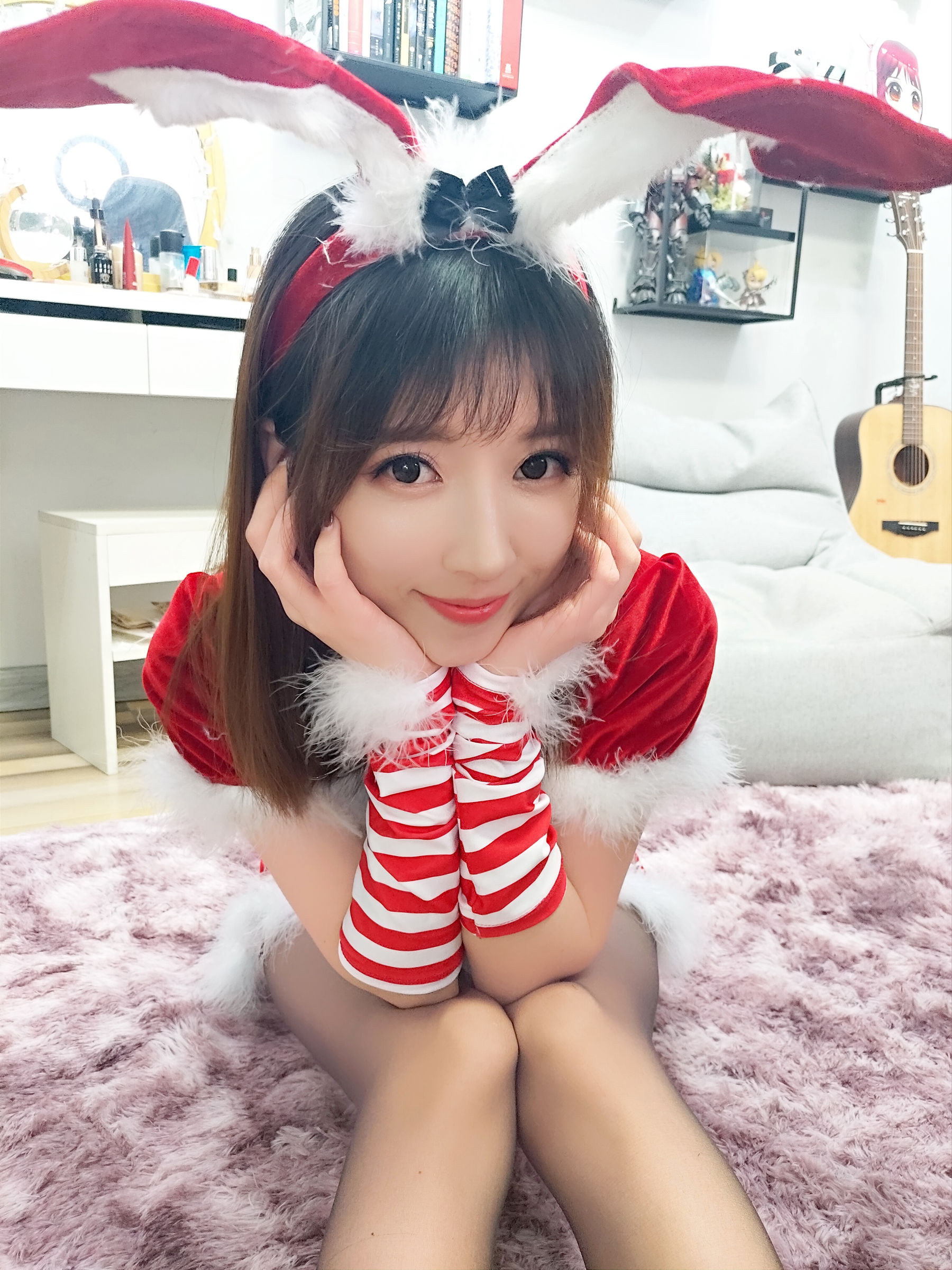 斗鱼主播小女巫露娜 – 圣诞装 [37P] - 秀人网免费无水印在线套图写真