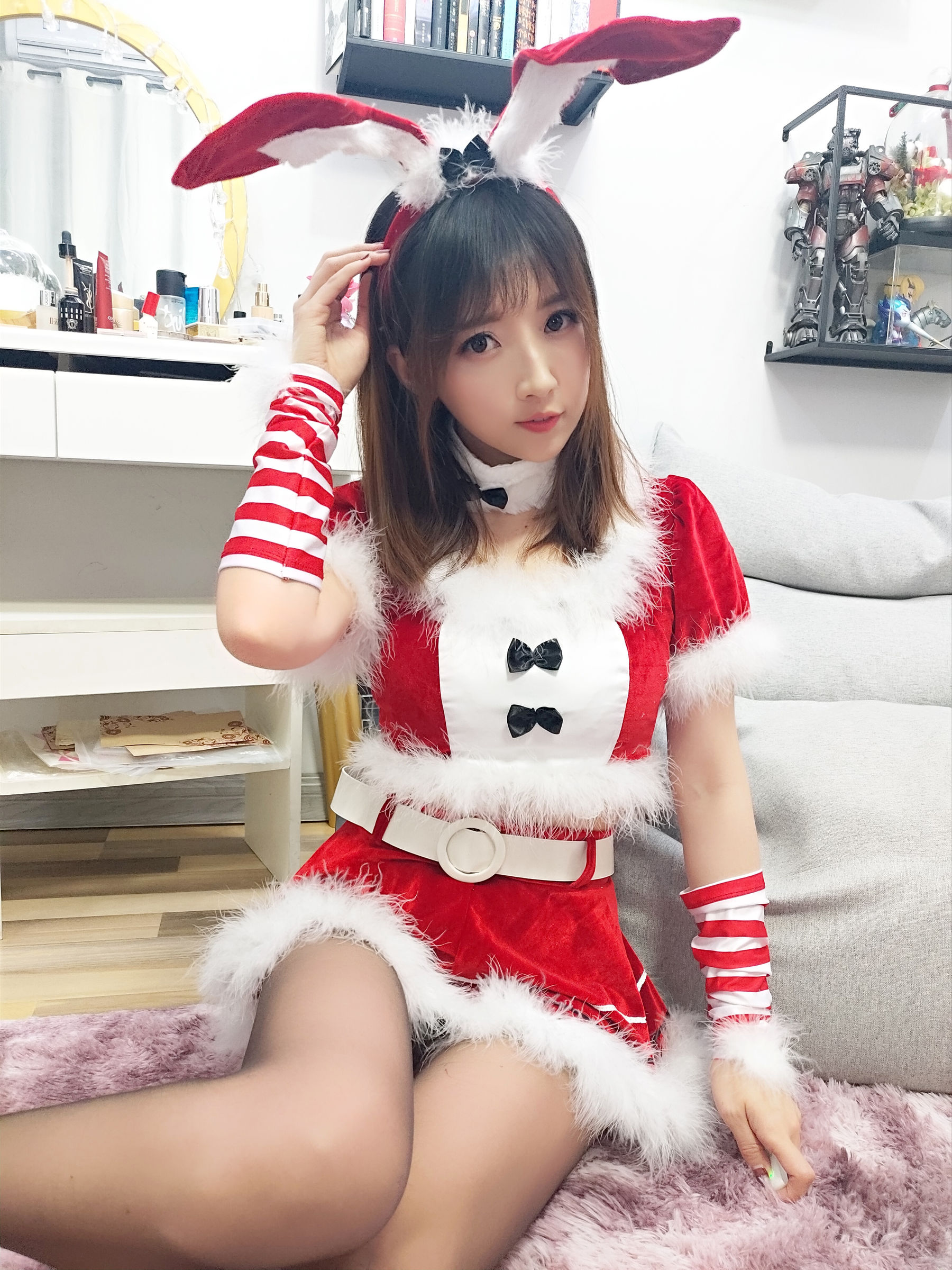 斗鱼主播小女巫露娜 – 圣诞装 [37P] - 秀人网免费无水印在线套图写真