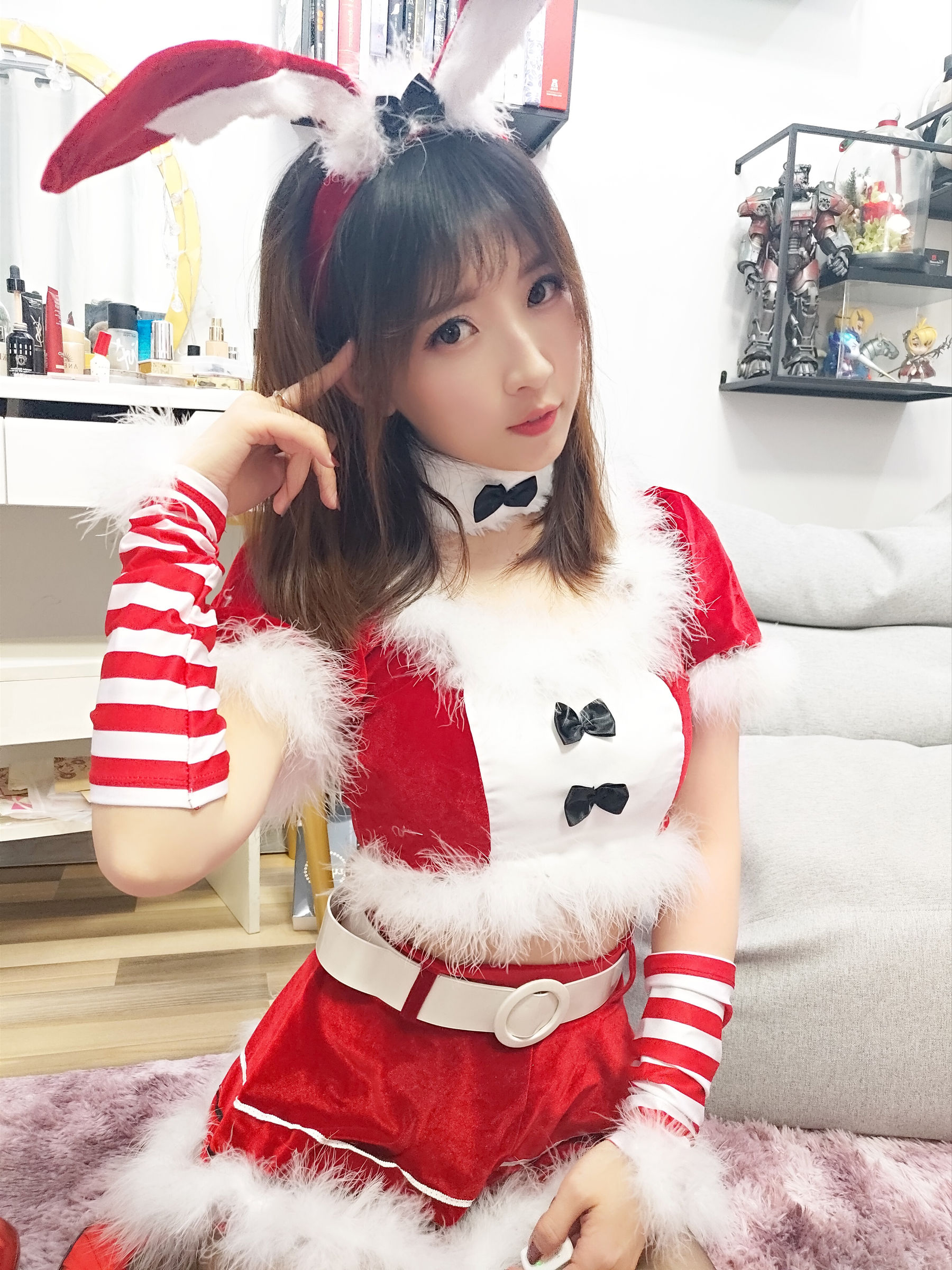 斗鱼主播小女巫露娜 – 圣诞装 [37P] - 秀人网免费无水印在线套图写真