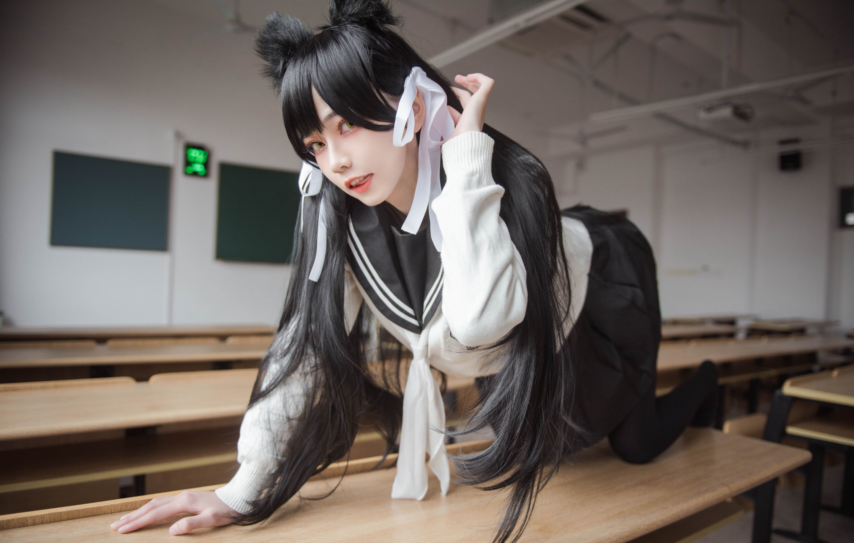 [萝莉COS] 小妖精你的负卿 – 爱宕制服 [10P] - 秀人网免费无水印在线套图写真