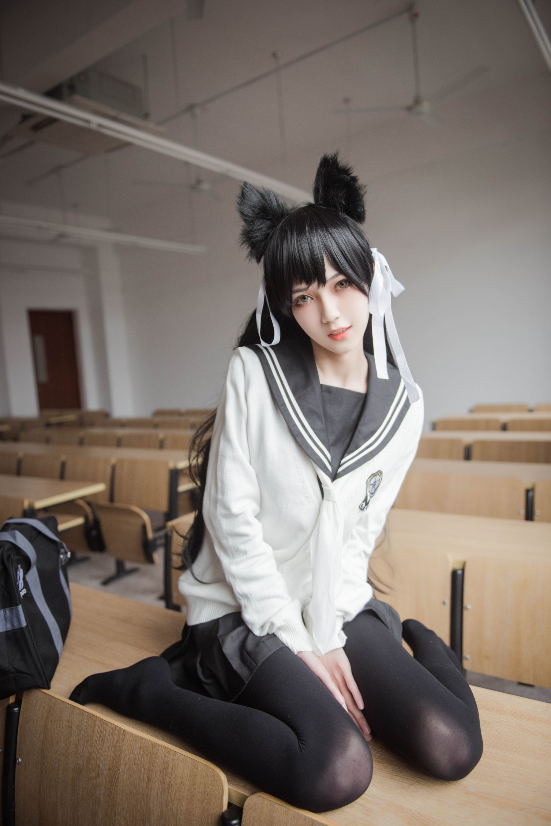 [萝莉COS] 小妖精你的负卿 – 爱宕制服 [10P] - 秀人网免费无水印在线套图写真