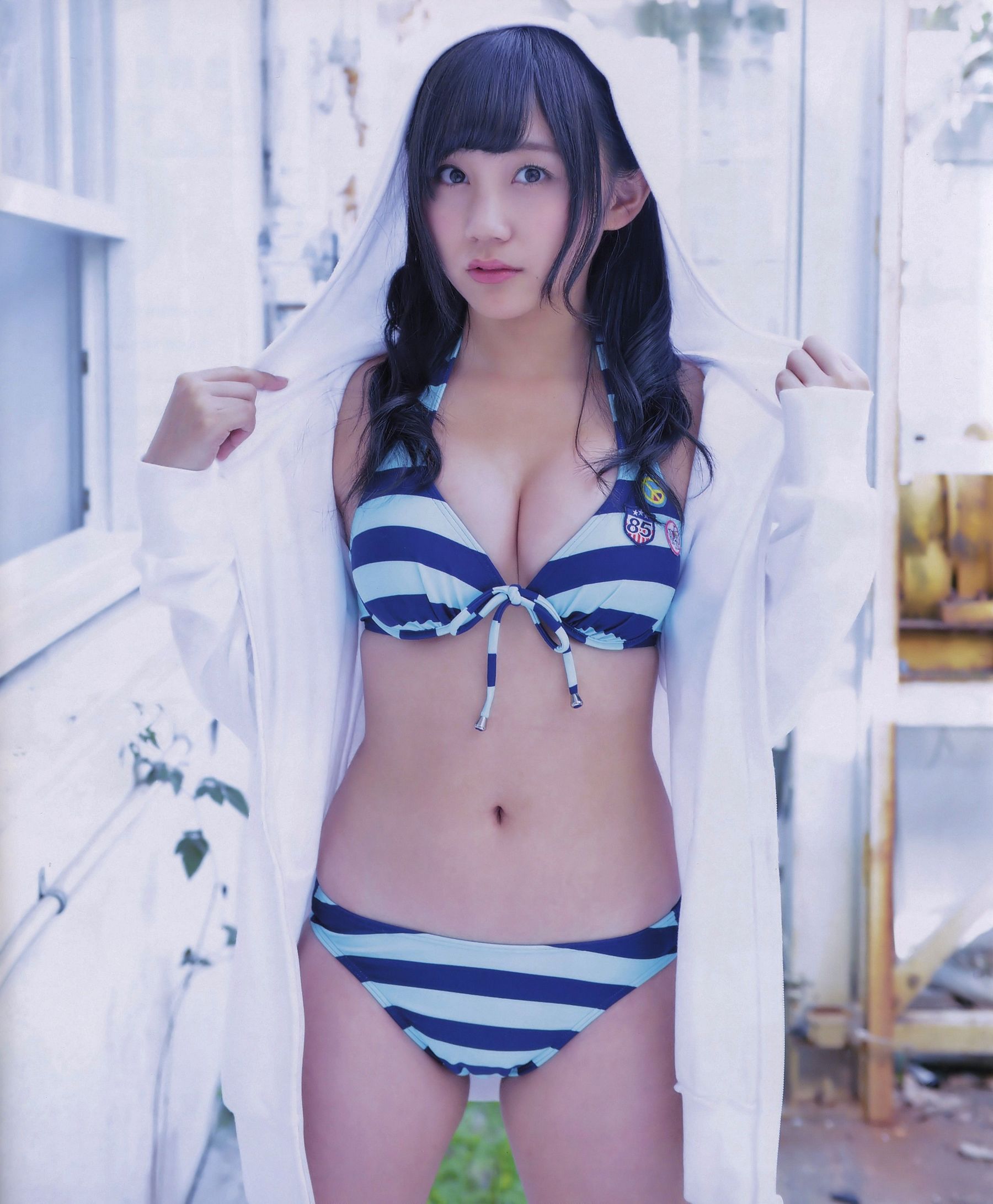 [BUBKA] 2014.09 松井珠理奈 加藤玲奈 薮下柊 [18P] - 秀人网免费无水印在线套图写真