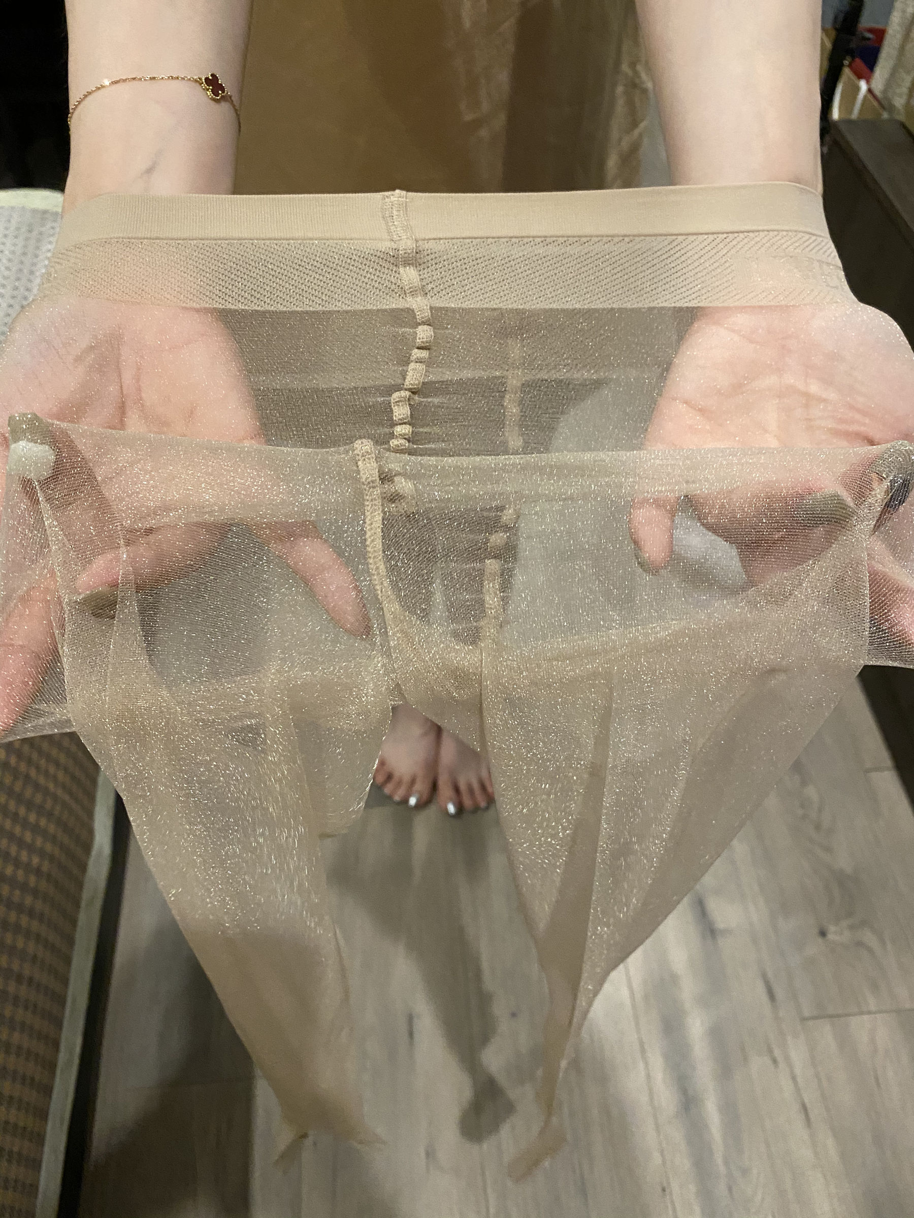 丝足博主麋鹿_Monroe 2020.08.28 低调性感 [53P] - 秀人网免费无水印在线套图写真